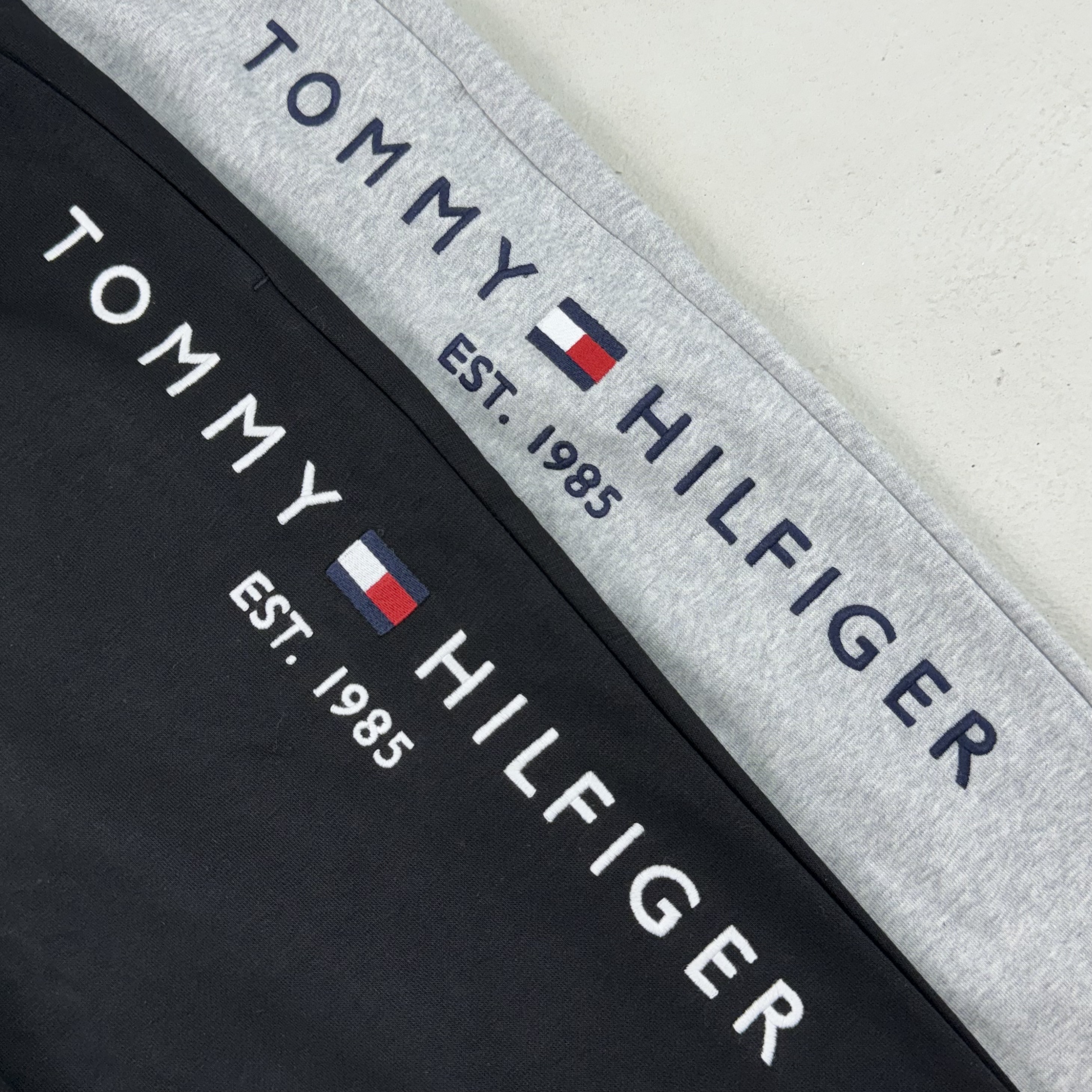 Tommy Hilfiger 側刺繡LOGO棉褲 黑