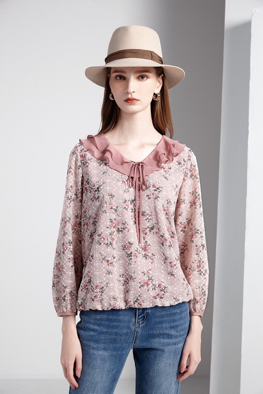 甜美荷葉領簍空小繡花布修身顯瘦上衣T6101