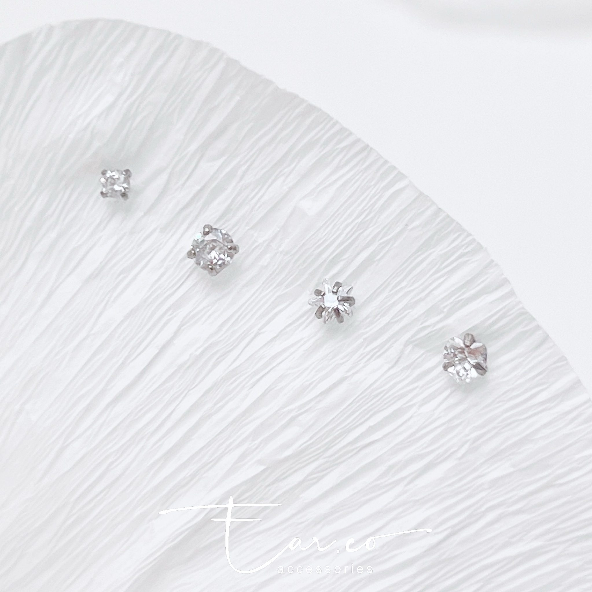 G23鈦合金免耳托舒適養耳針