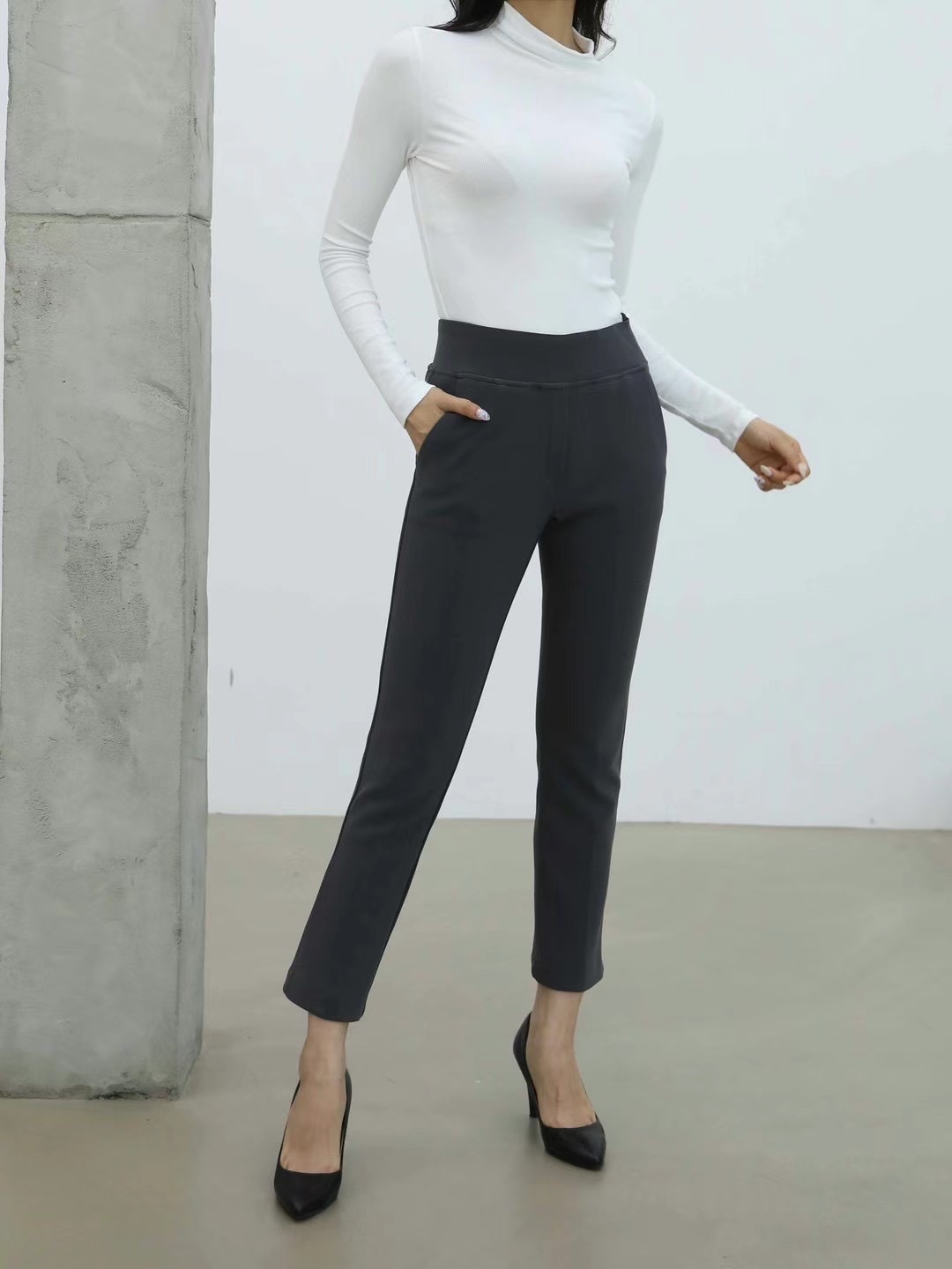 壓腹修飾長款直筒褲