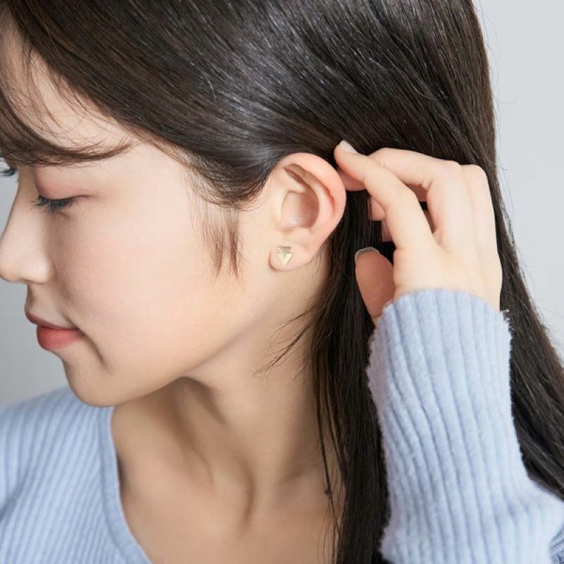 【me.luxe】K10三角形耳環
