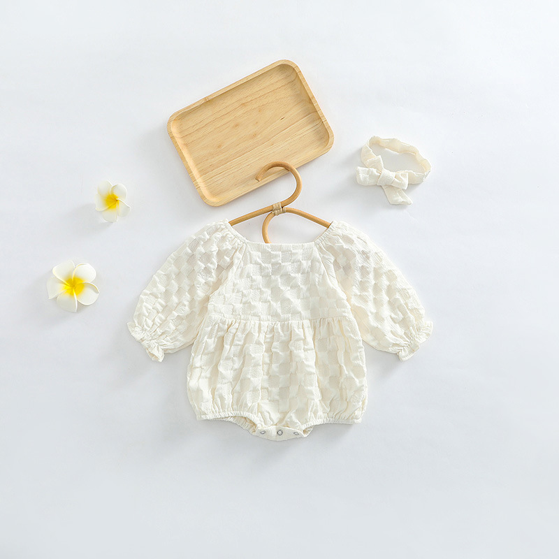 B97BE_A12_C: 米色質感方塊紋包屁連髮帶(pre-order)