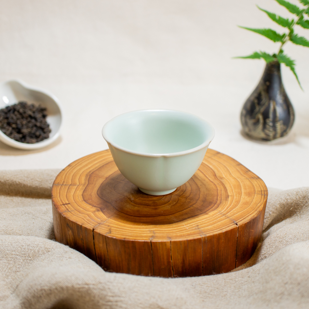 霧青汝窯葵口杯