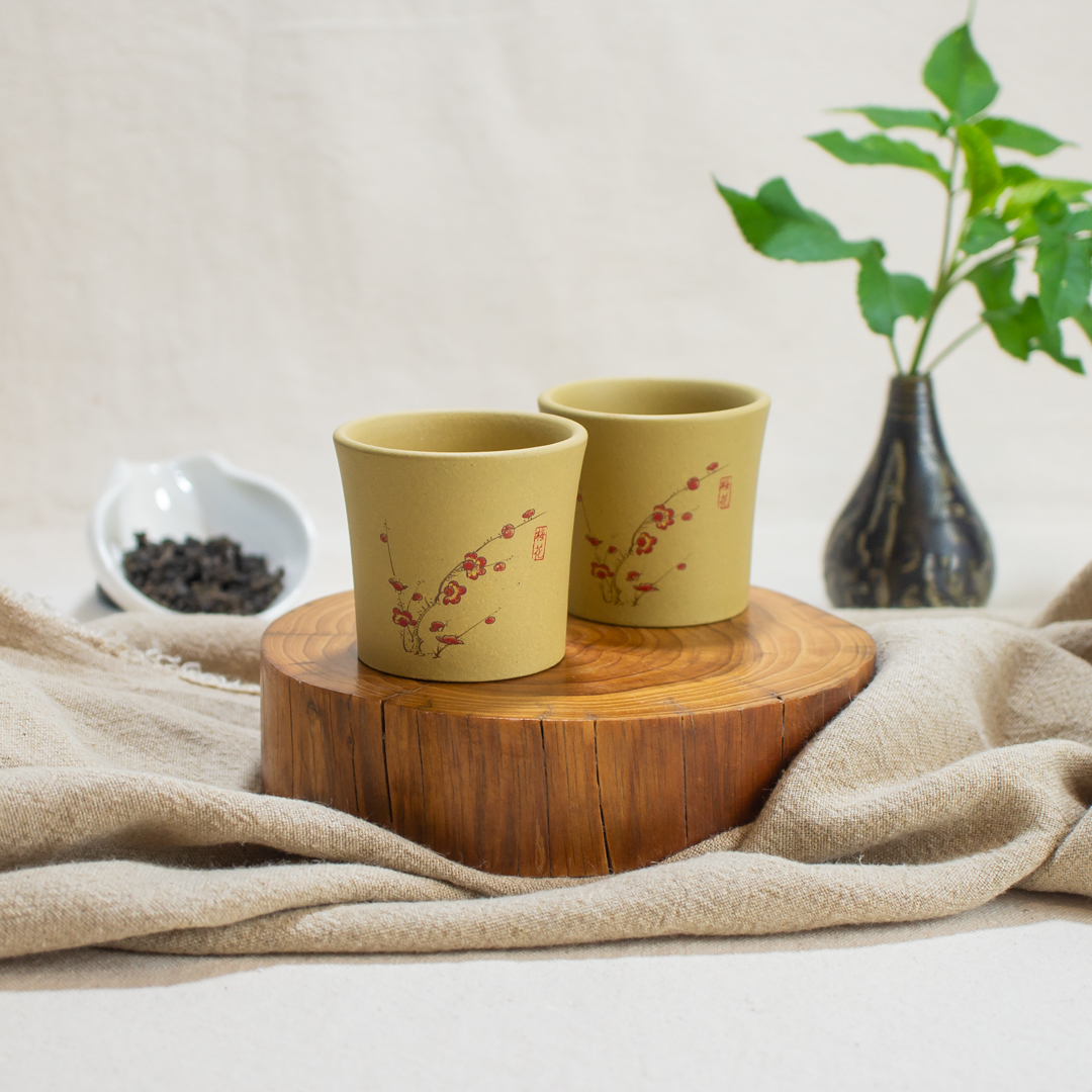 緞泥調砂梅花紫砂茶杯