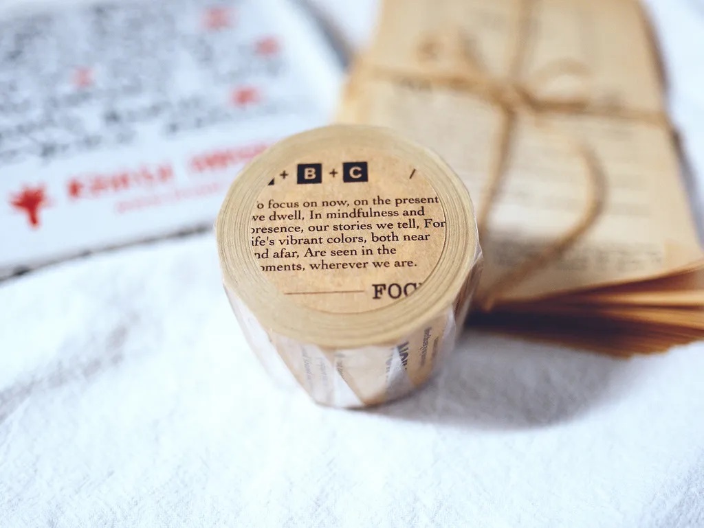 Sonia．英文句 4cm赤牛皮紙膠帶 <整捲/分裝>