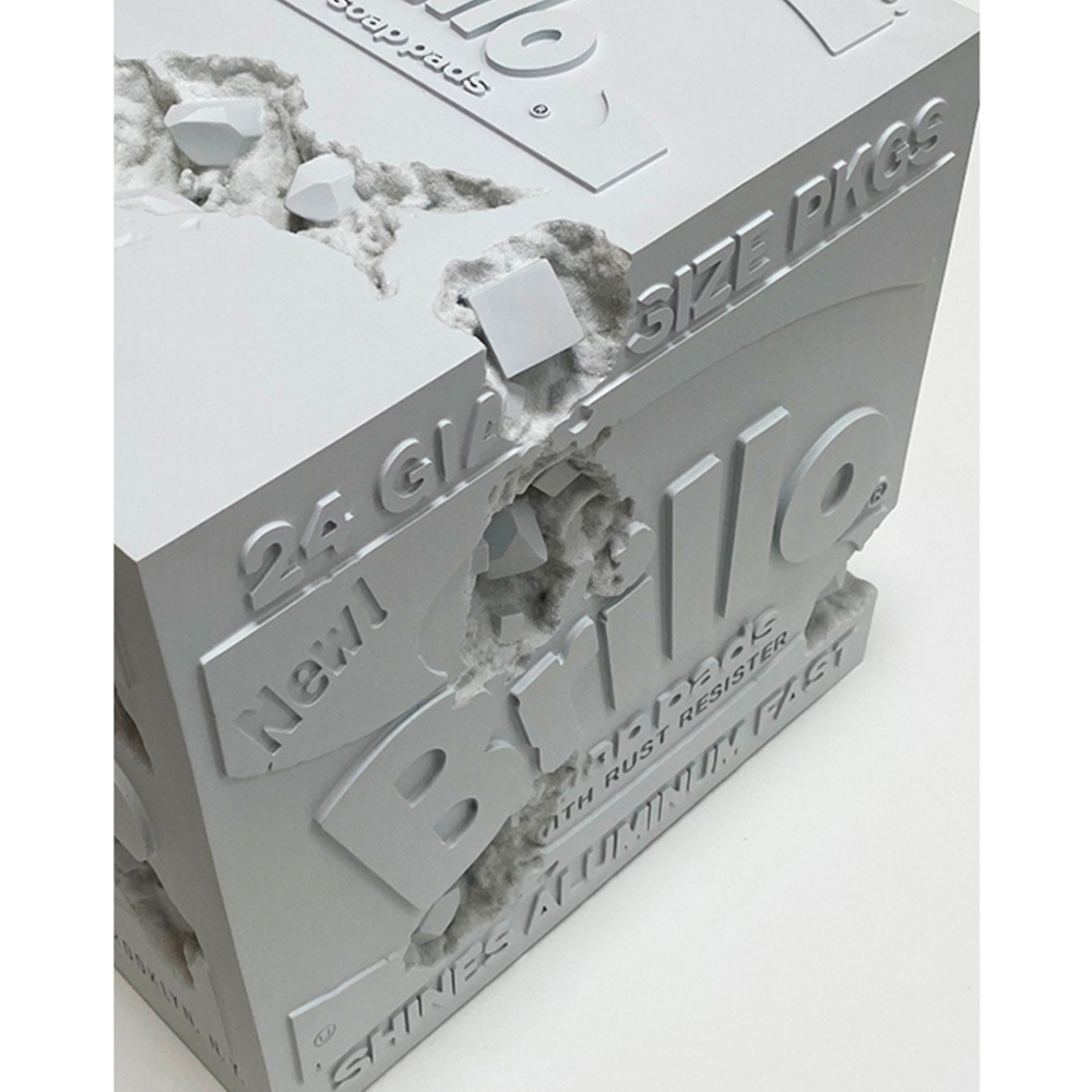 Daniel Arsham Eroded Brillo Box 雕塑