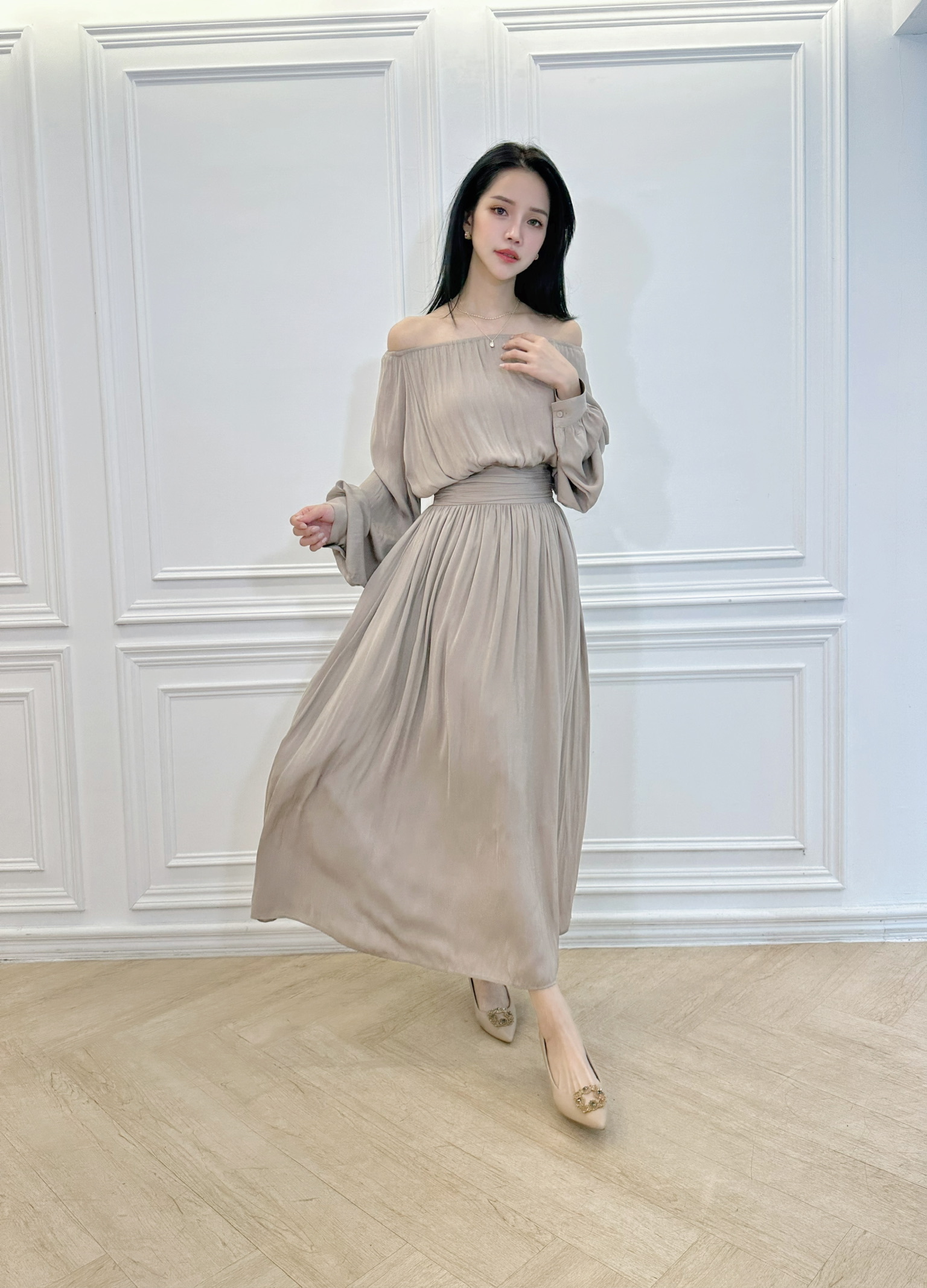 抓褶垂墜感腰身長洋