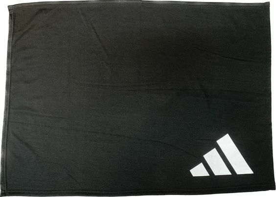 Adidas 保暖毛毯