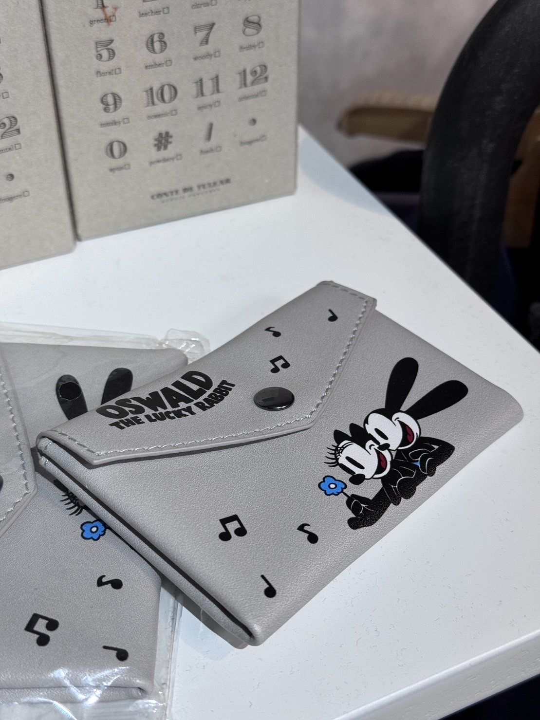 【Disney】現貨 香港迪士尼 迪士尼100周年卡套 卡套 零錢包 迪士尼卡套 迪士尼零錢包