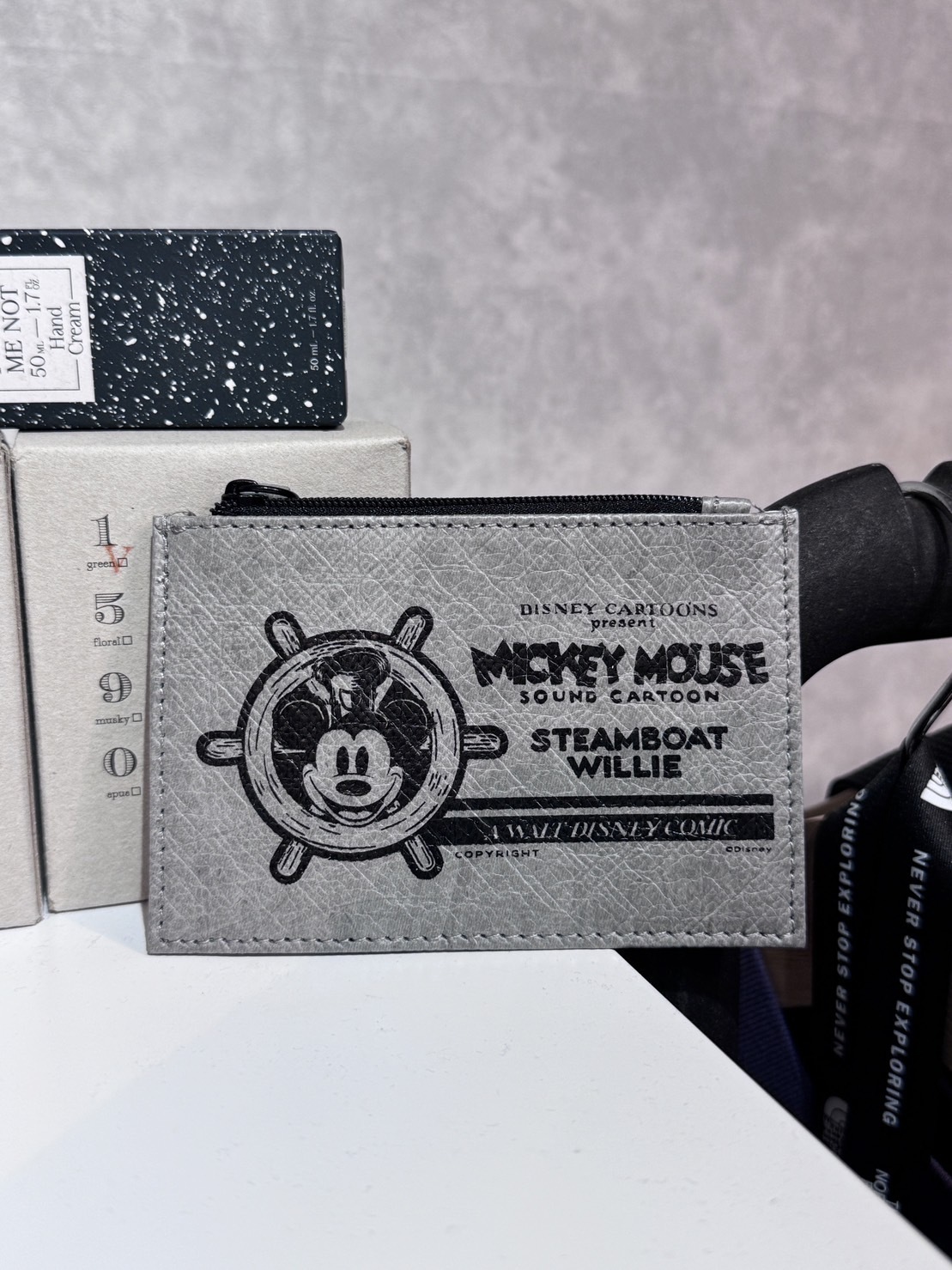 【Disney】現貨 香港迪士尼 迪士尼100周年卡套 零錢包 卡套 拉鍊零錢包 迪士尼卡套 迪士尼零錢包