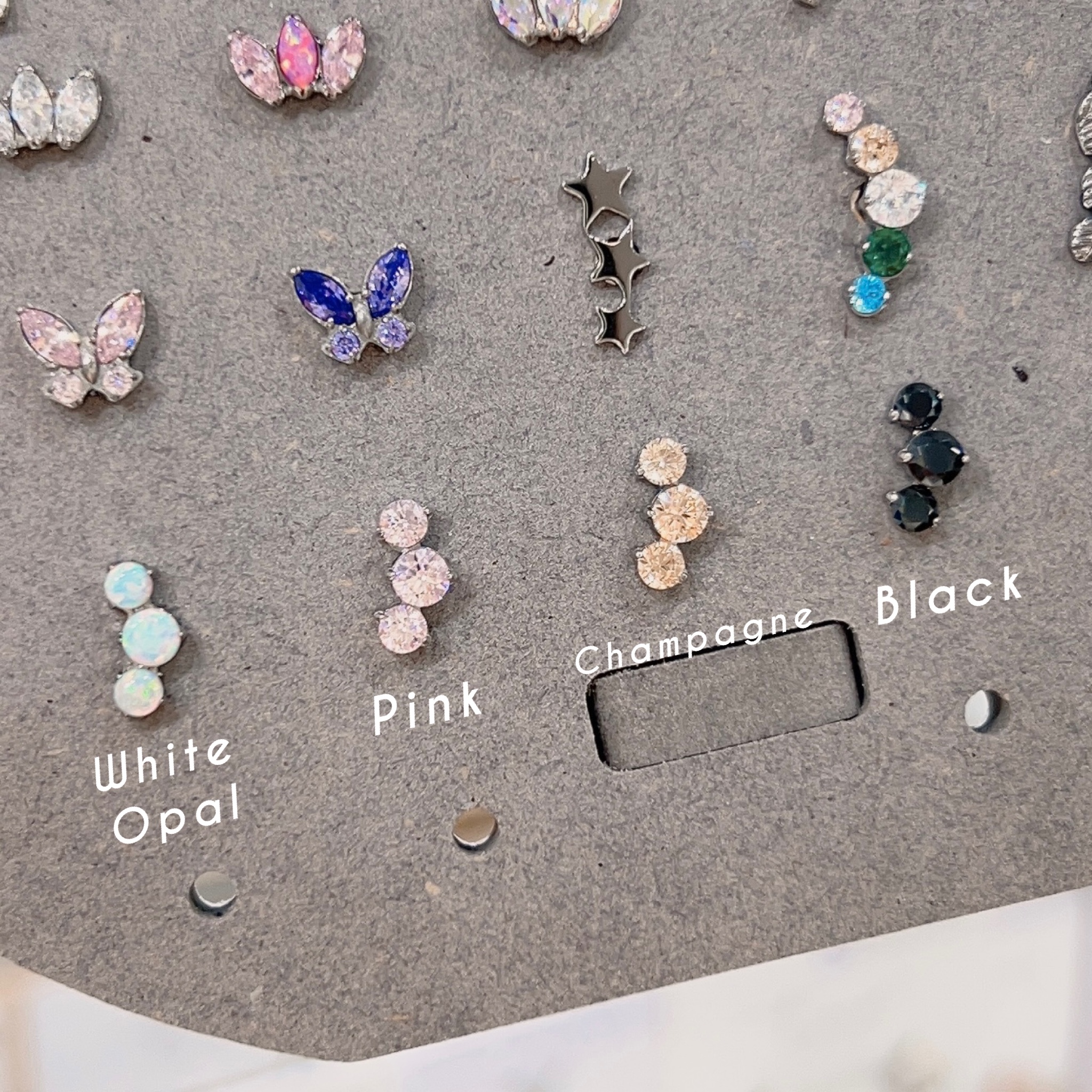 三連小圓皓平頭耳門/耳珠/耳骨釘 [G23 Titanium] [單支]