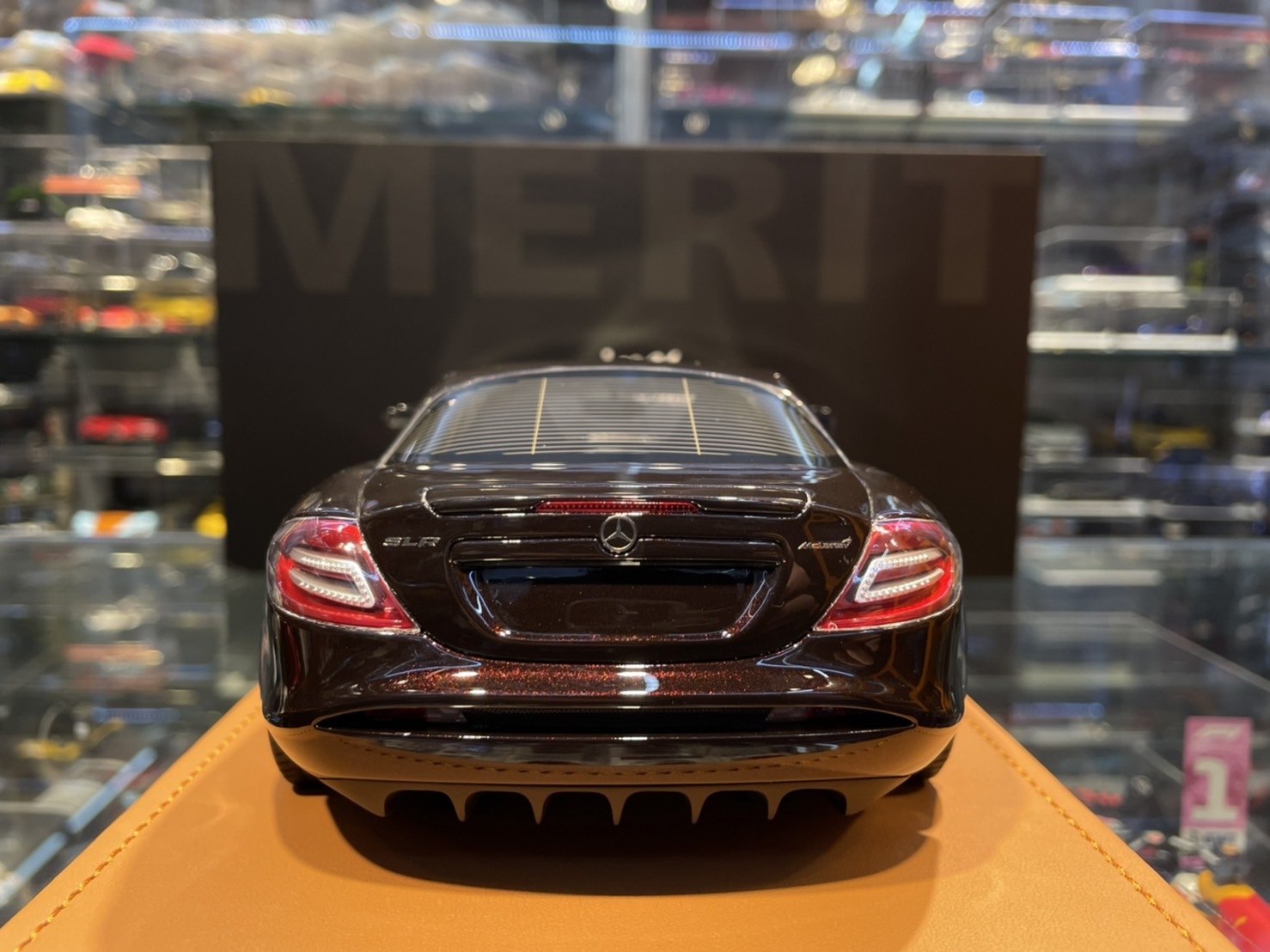 IVY Merit Mercedes-Benz SLR McLaren 722 Brown 1/18 IVY Merit Mercedes-Benz SLR McLaren 722 Brown 1/18