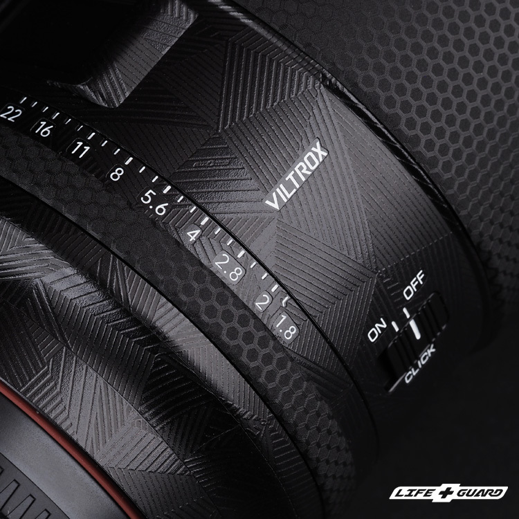 LIFE+GUARD 鏡頭貼膜安裝示意，適用 Viltrox AF 16mm F1.8