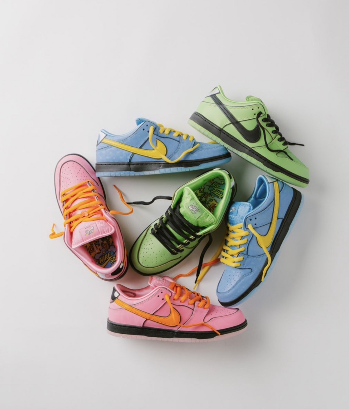 NIKE