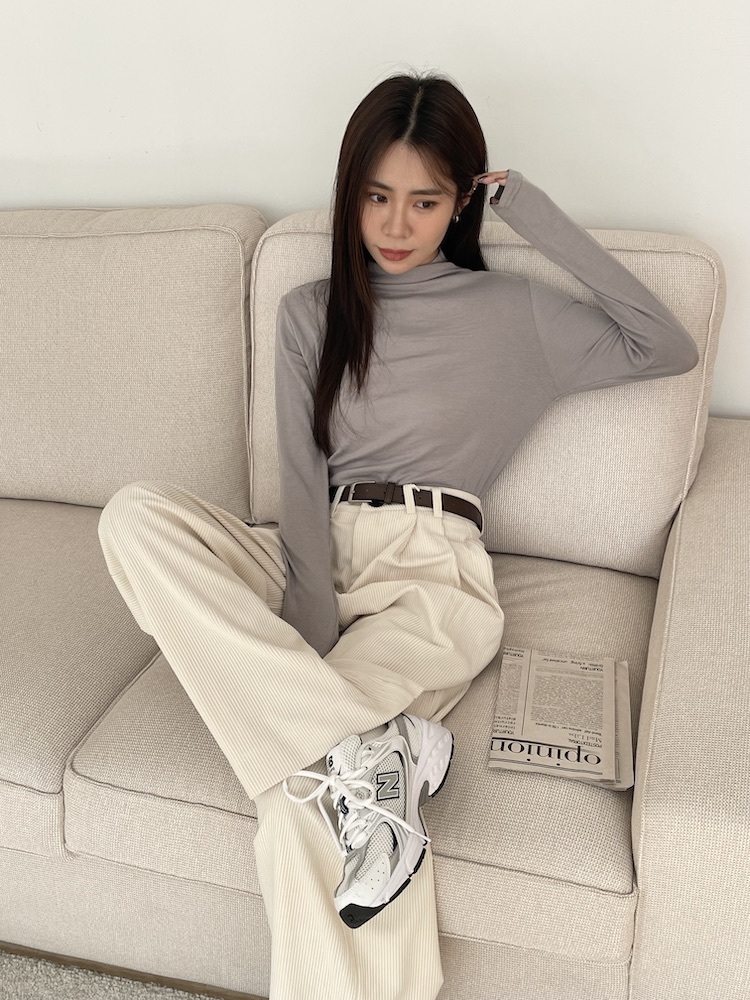 必須包色！！半高領羊絨上衣 熱銷千件