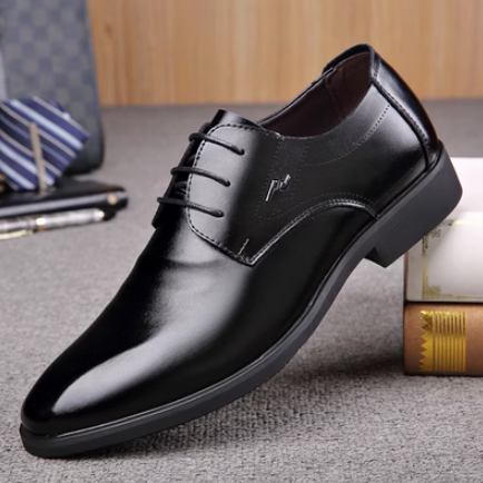 Leather shoes (lace-up style)