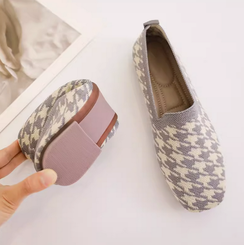Houndstooth plaid pumps