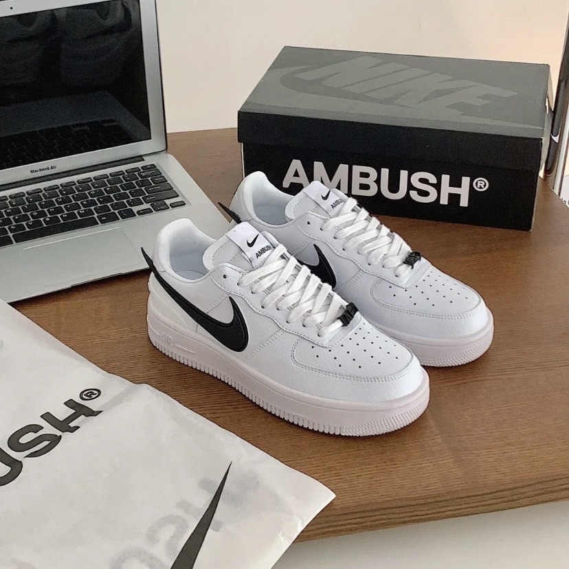NIKE AIR FORCE x AMBUSH 米白黑勾（DV3464-002）