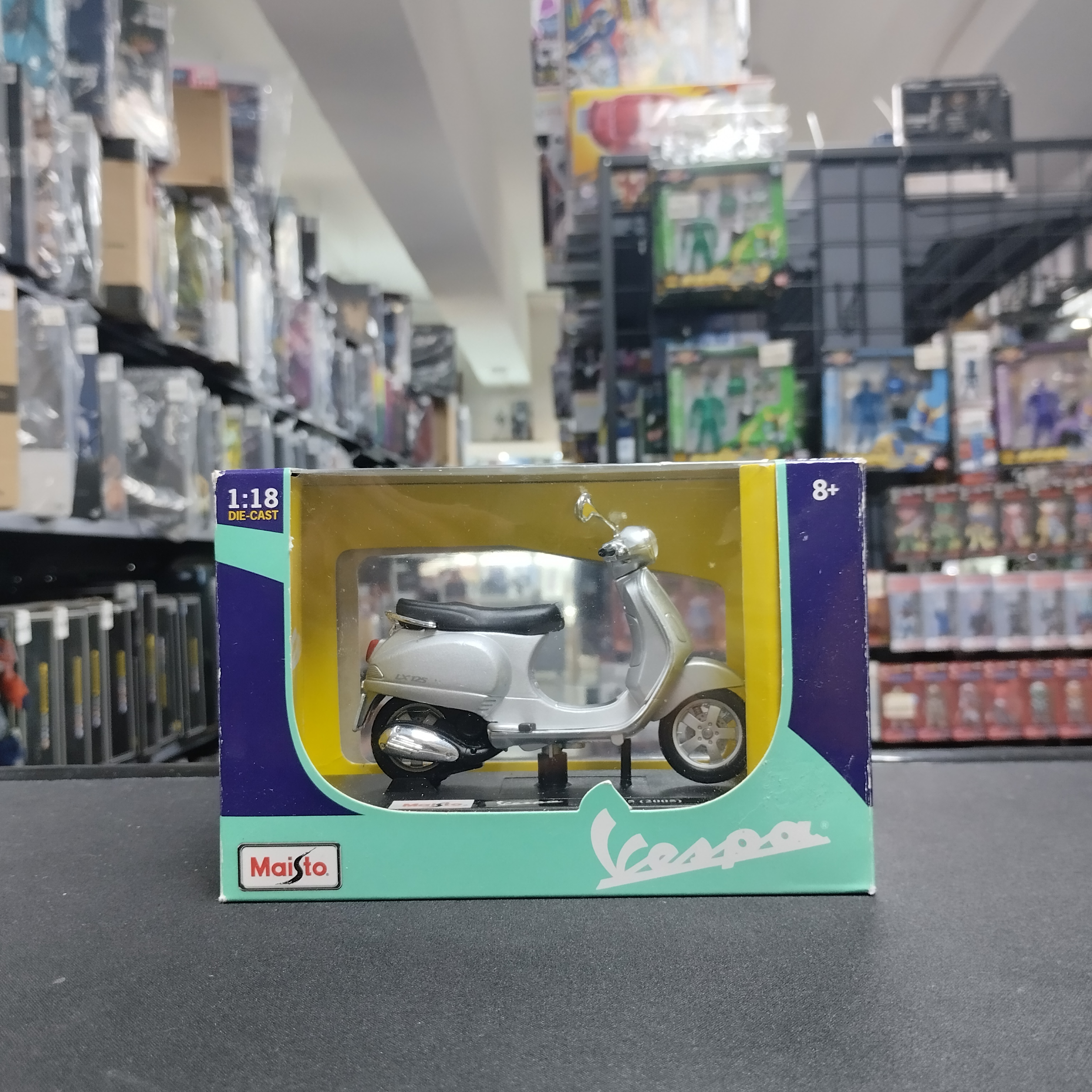 寄賣-其它-Maisto Vespos LX125 2005