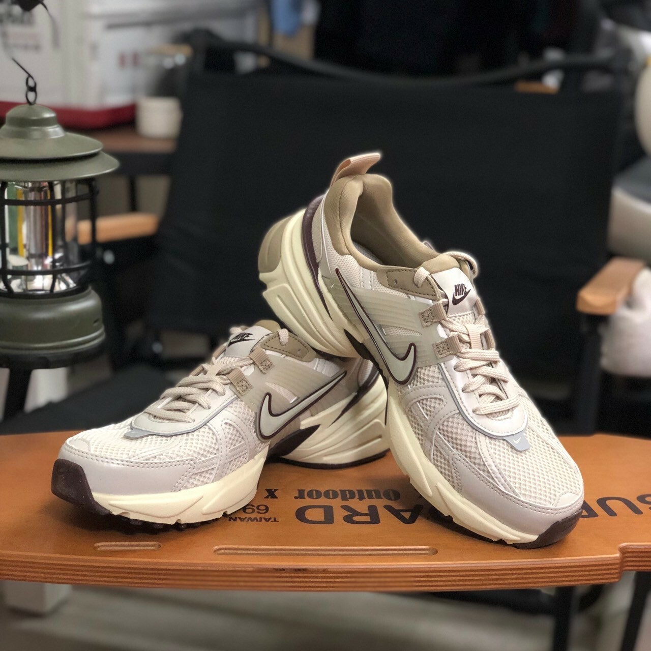 W NIKE V2K RUN 美拉德配色 奶茶可可棕 FD0736-103