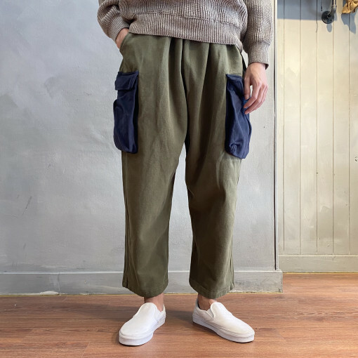 配色工裝桃皮絨拉絨寬鬆緊褲