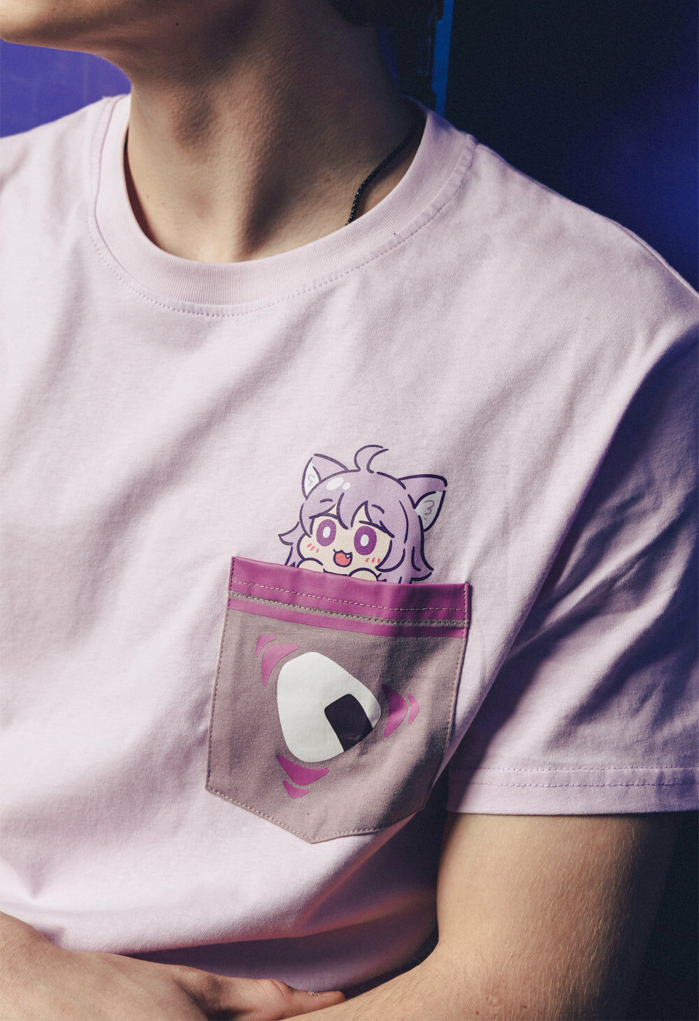 「官方代購」Hololive GAMER X OMOCAT - NEKOMATA OKAYU Pocket T-Shirt