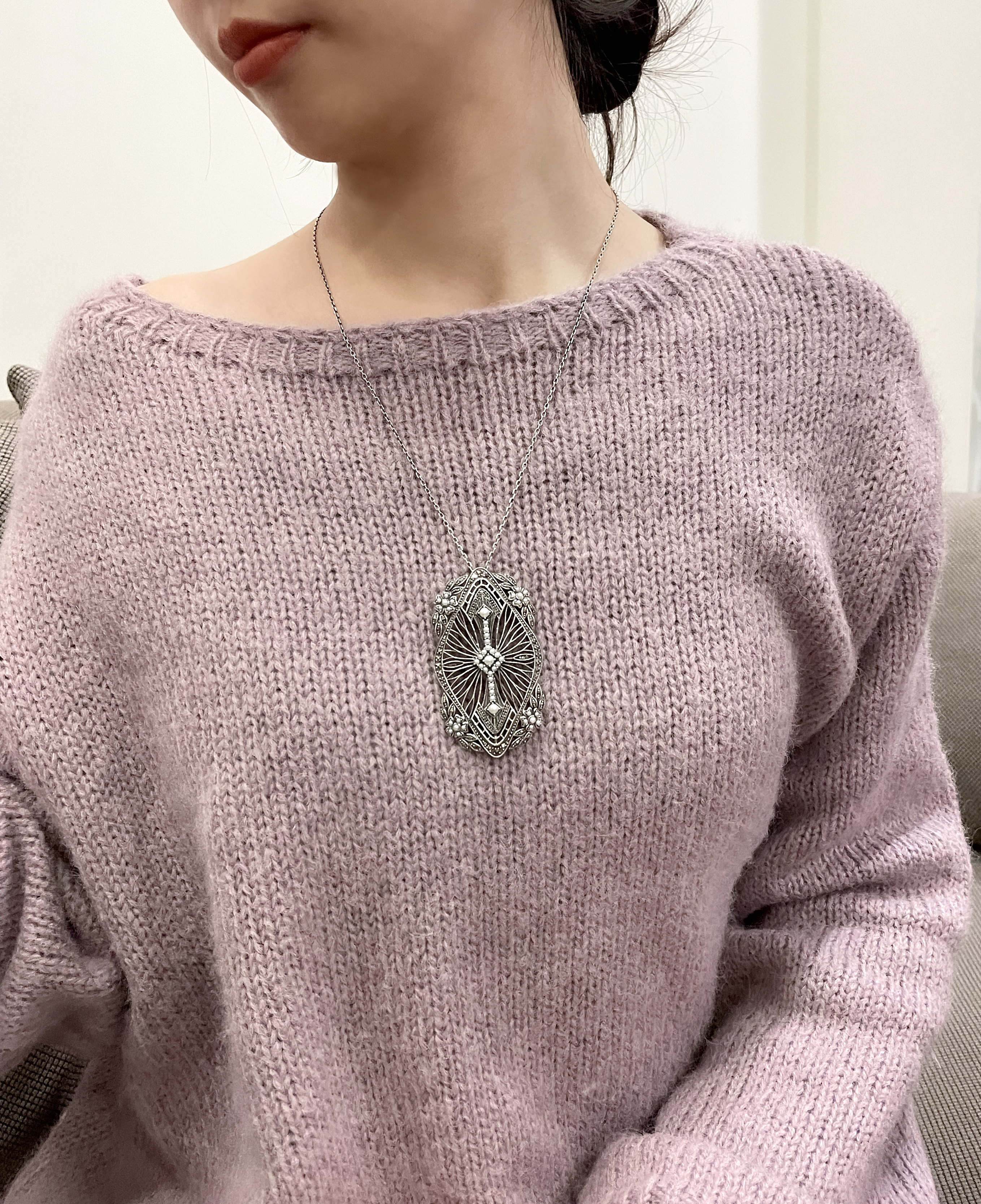 菱形雕花網紗胸針