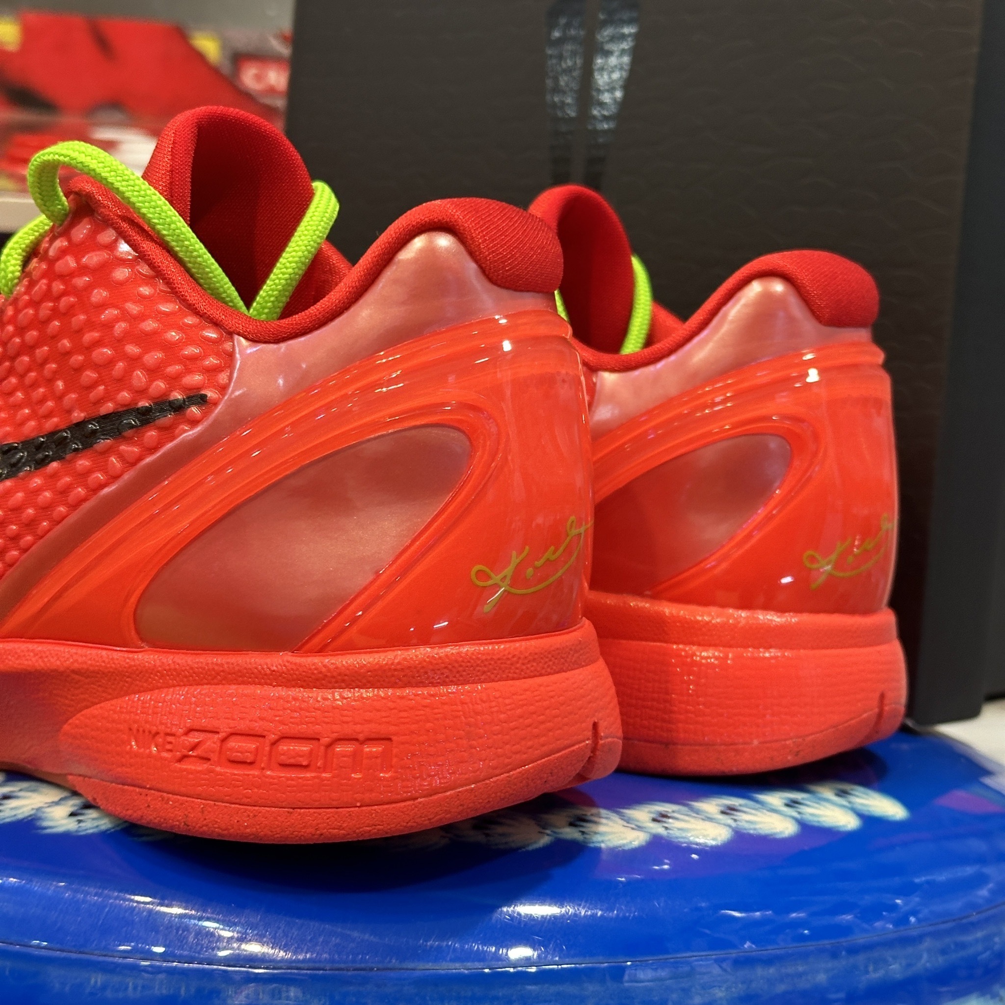 Kobe on sale vi grinch