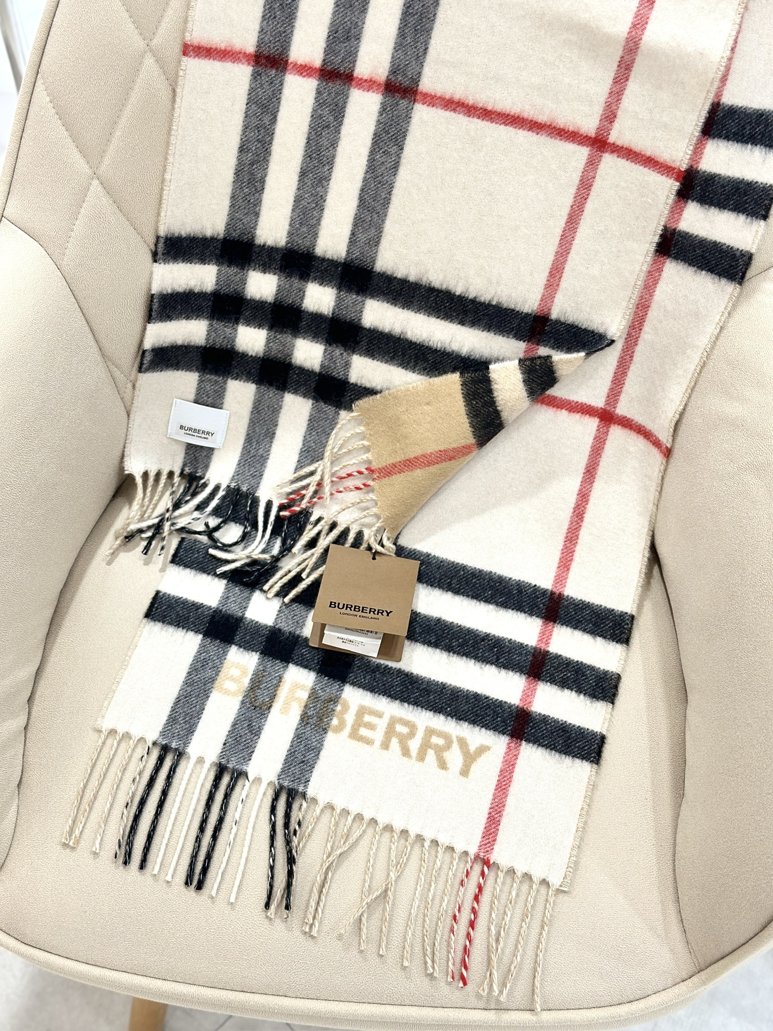 BURBERRY Contrast Check Cashmere Scarf
