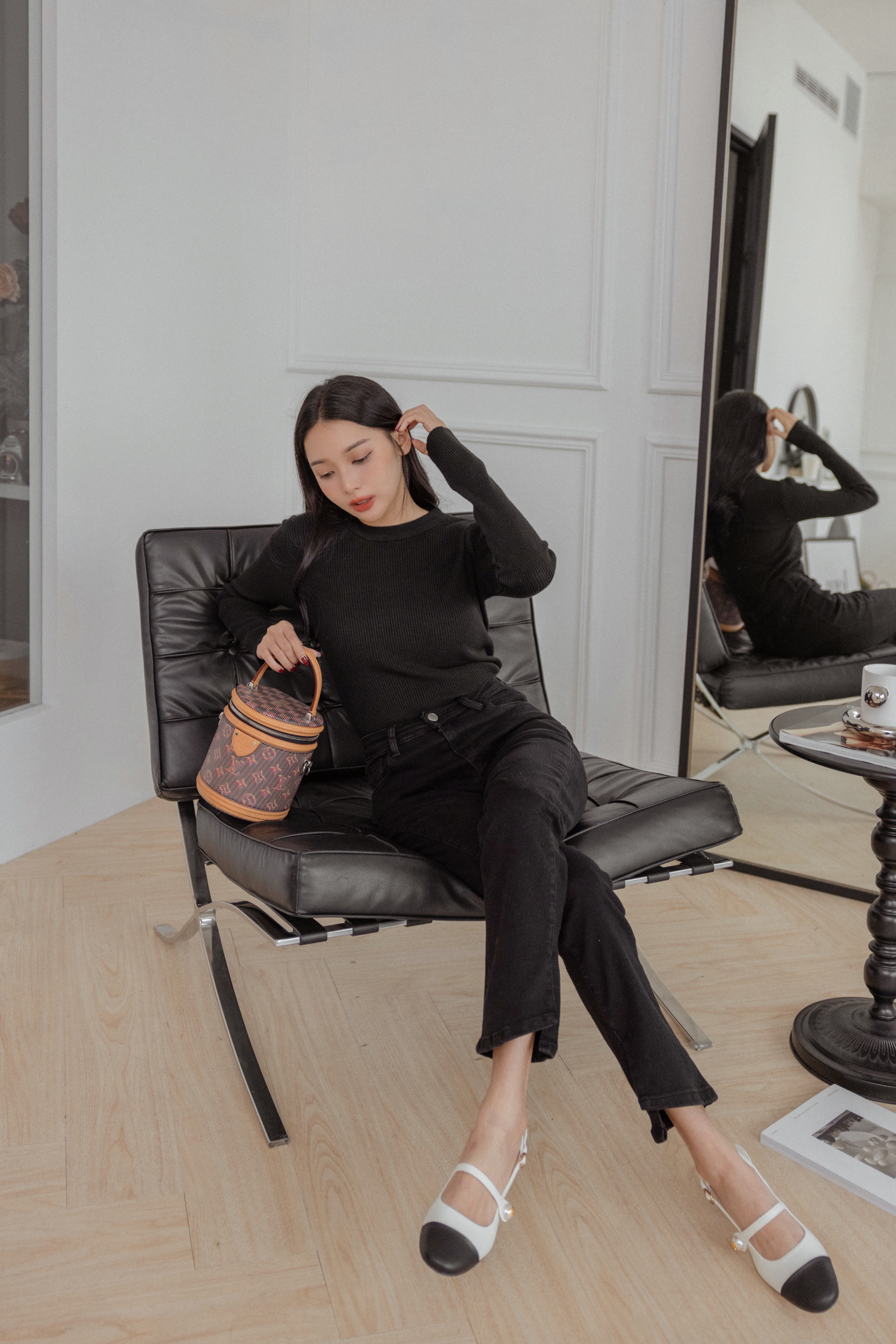 高彈小黑直腿褲