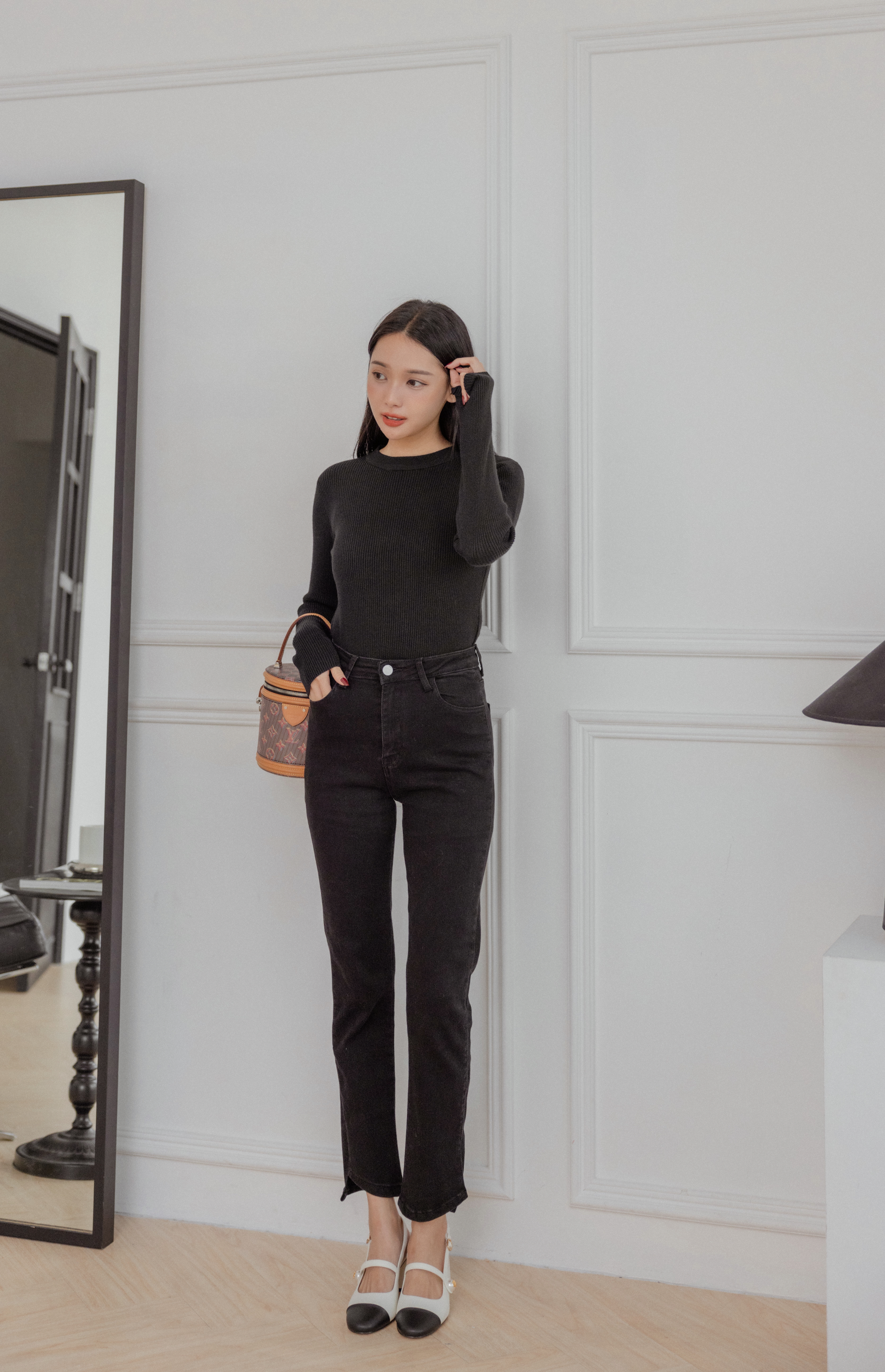 高彈小黑直腿褲