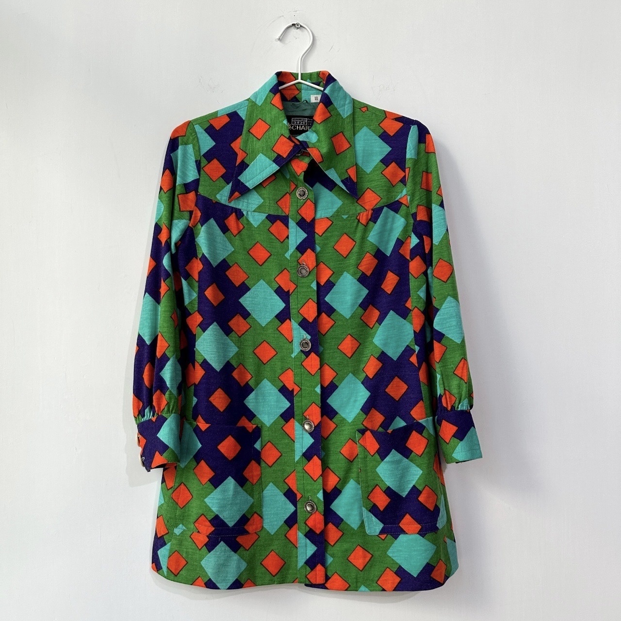 綠色鮮艷方形圖案上衣