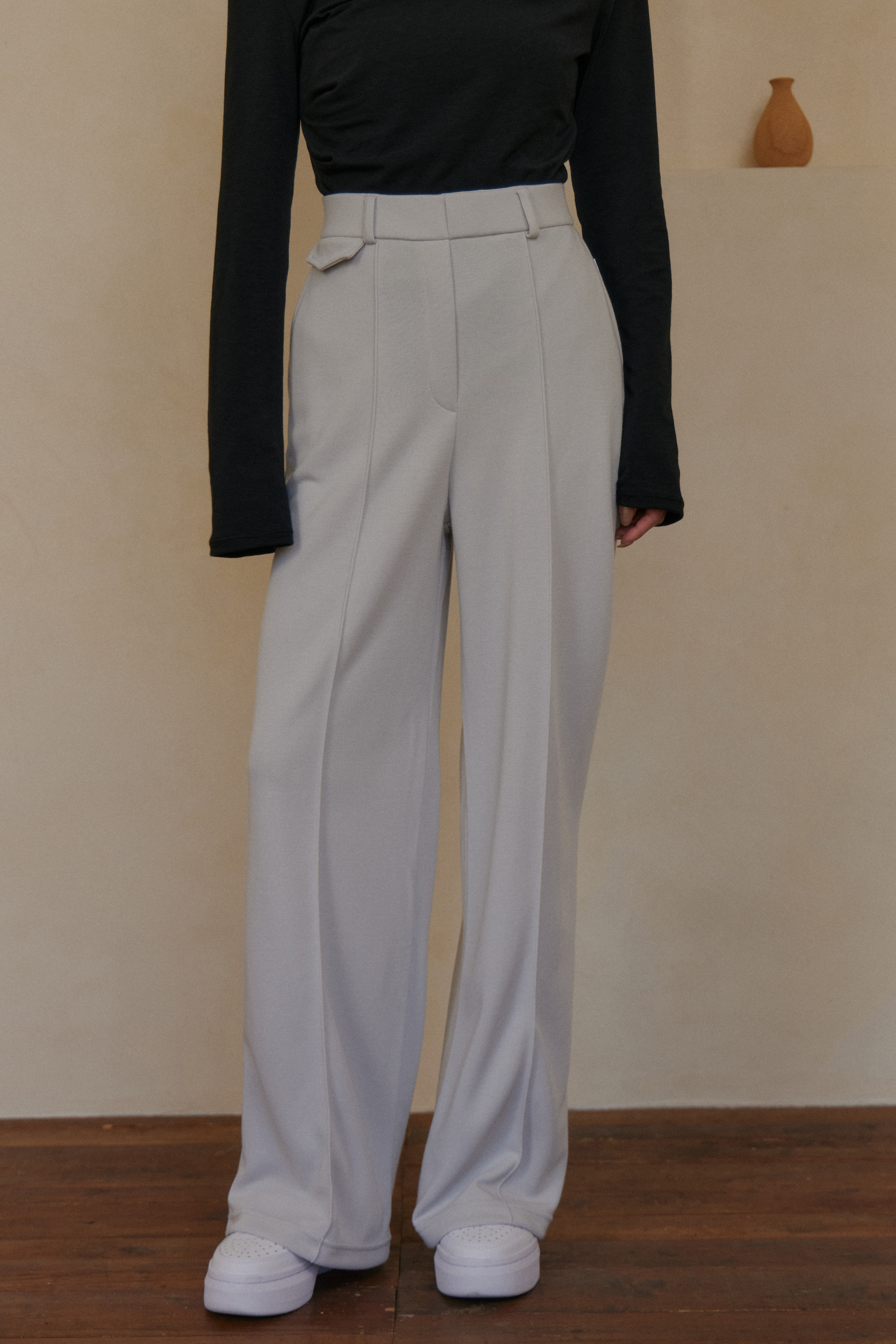 彈性腰頭西裝落地寬褲- 淺灰