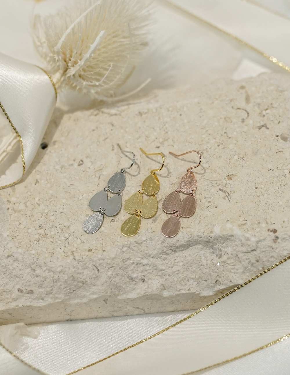 925 純銀髮絲紋葉片耳環