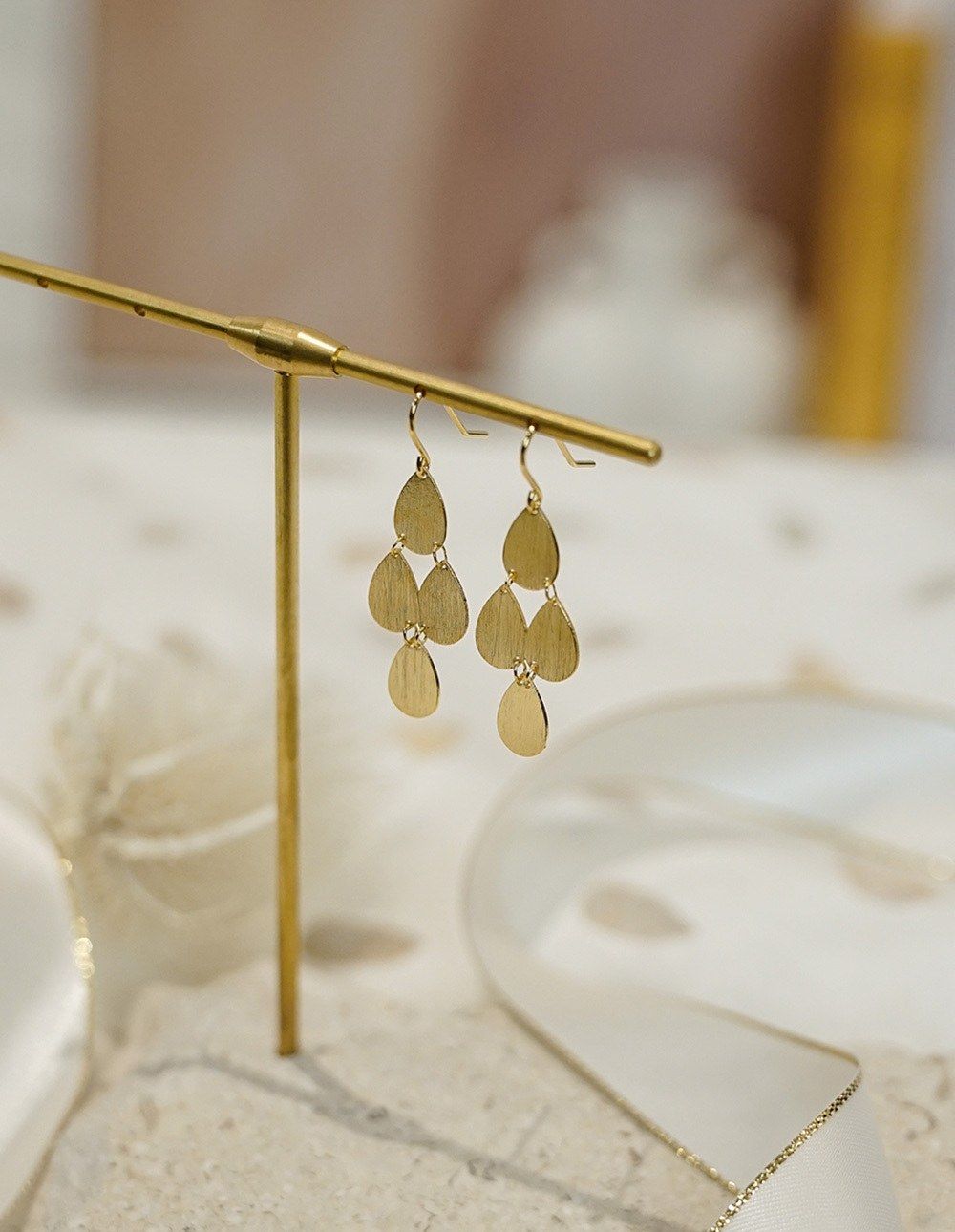 925 純銀髮絲紋葉片耳環