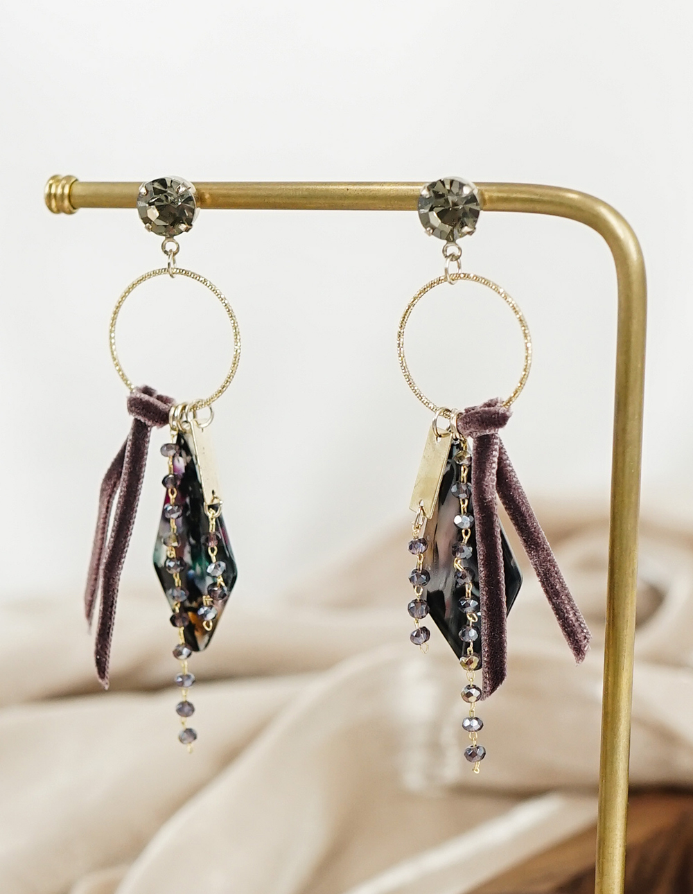 天鵝絨水晶細鍊耳環