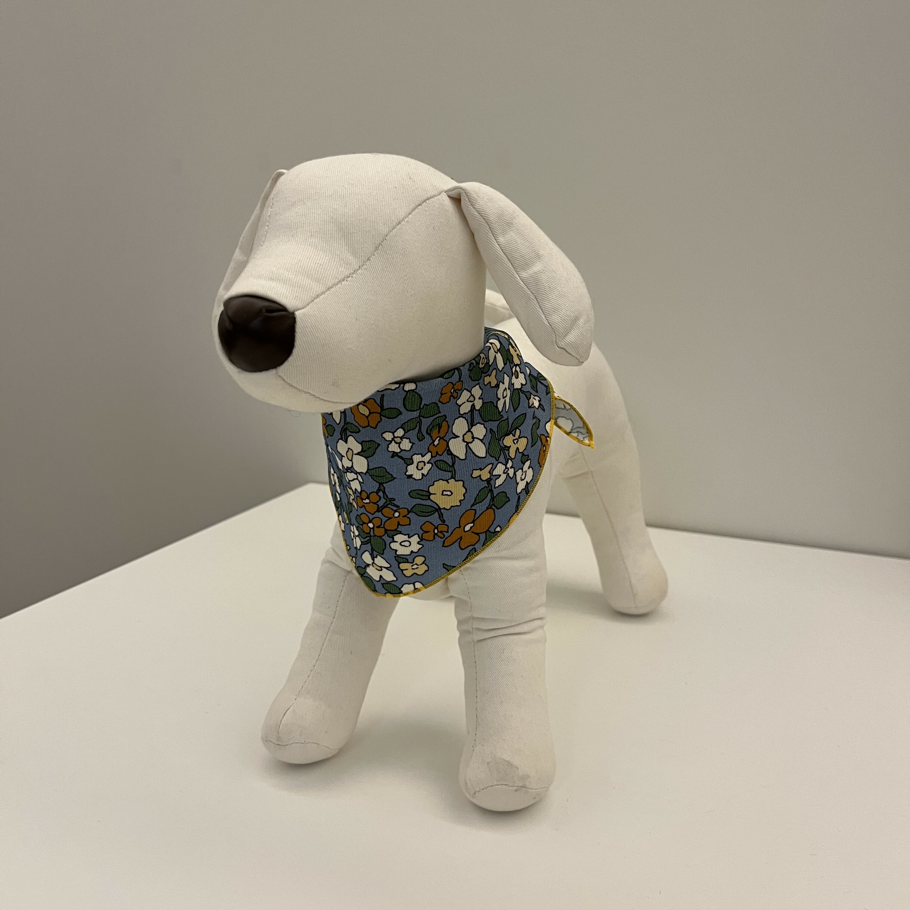 foreverybari new york 牡丹花圍巾 (米色)