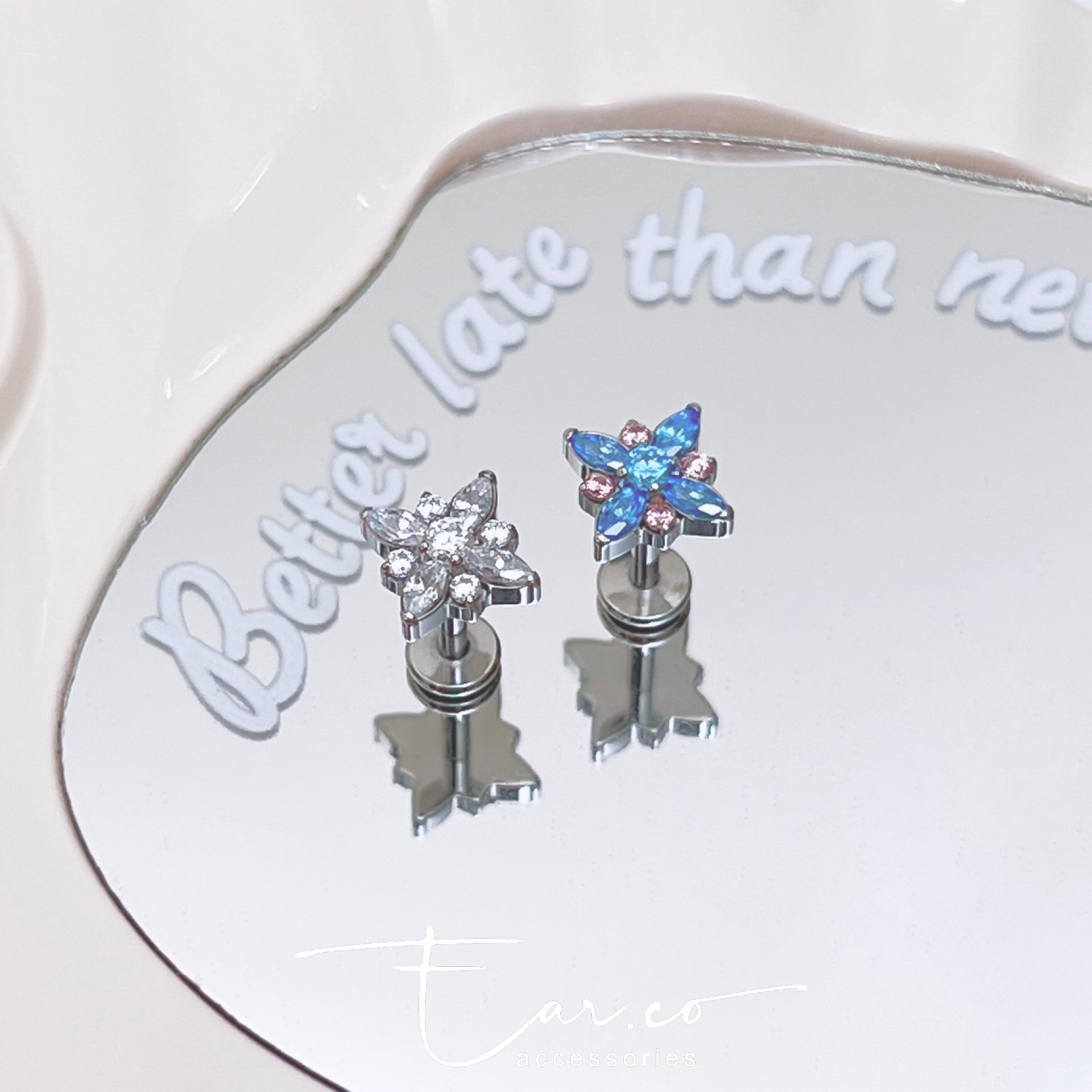 十字花花平頭耳門/耳珠/耳骨釘 [G23 Titanium] [單支]