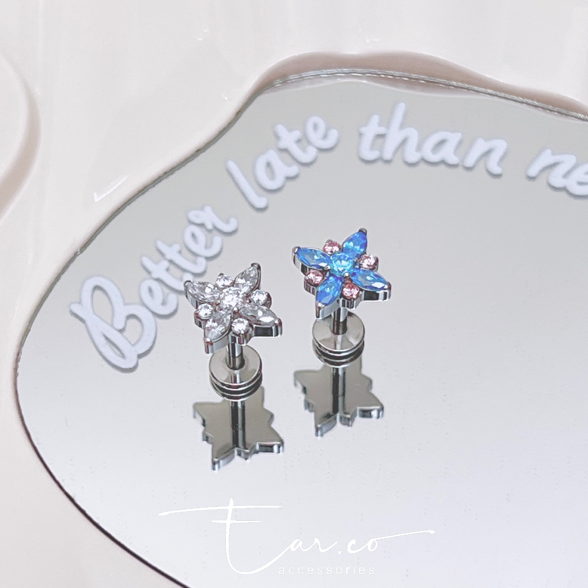 十字花花平頭耳門/耳珠/耳骨釘 [G23 Titanium] [單支]