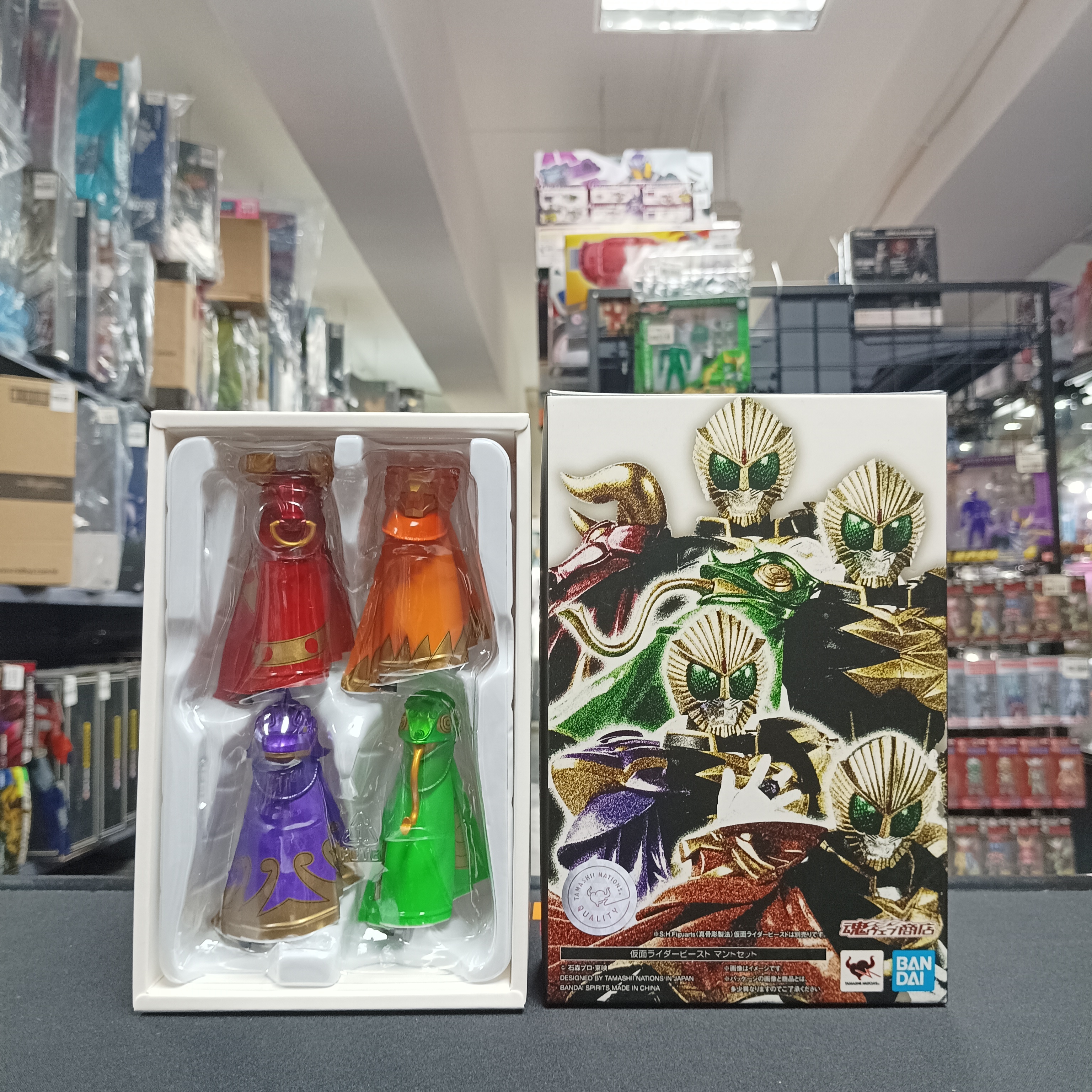 幪面超人-SHF 真骨雕 WIZARD BEAST 披風SET