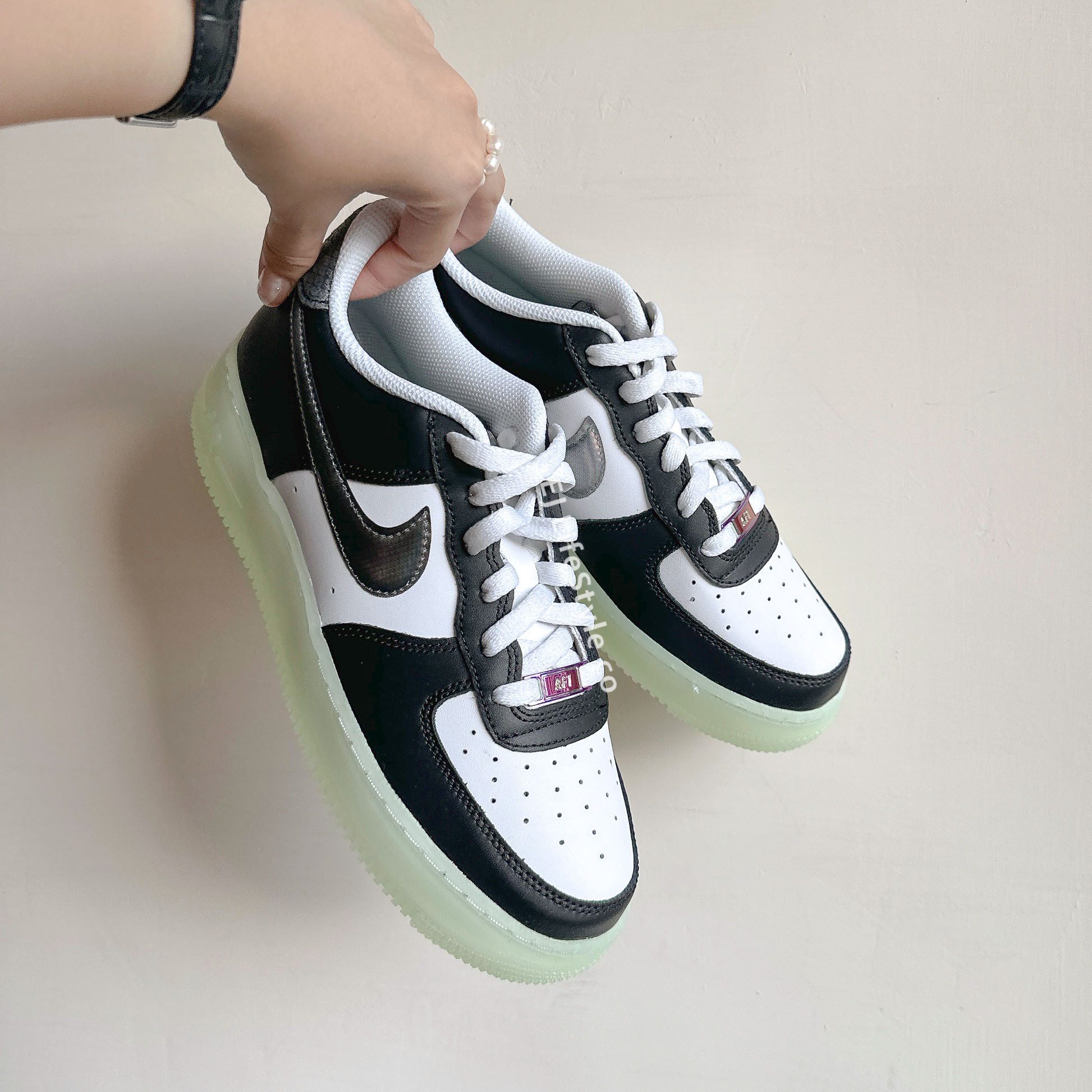 NIKE AIR FORCE 1 GS AF1 螢光熊貓 霓虹 黑 白 雷射光 大童鞋 FZ5529-103 / 調貨