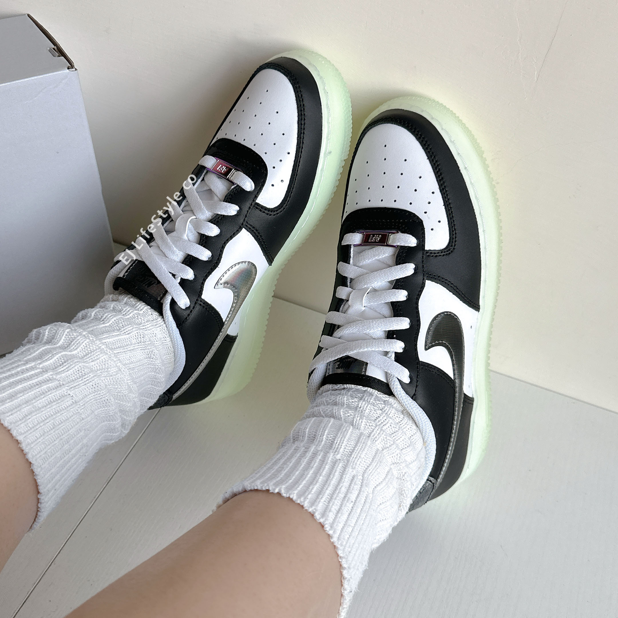 NIKE AIR FORCE 1 GS AF1 螢光熊貓 霓虹 黑 白 雷射光 大童鞋 FZ5529-103 / 調貨