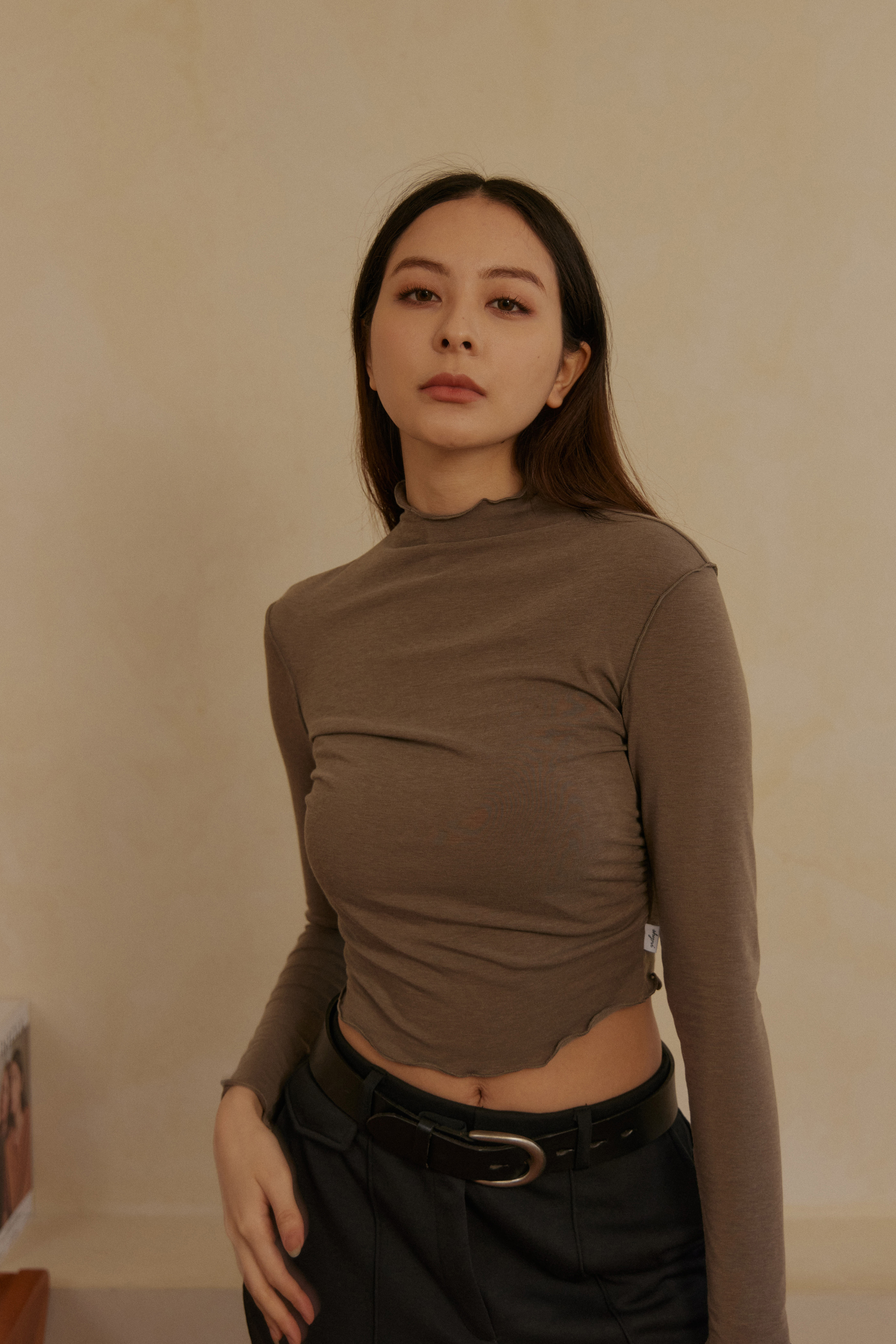 落袖木耳捲邊上衣- 咖啡