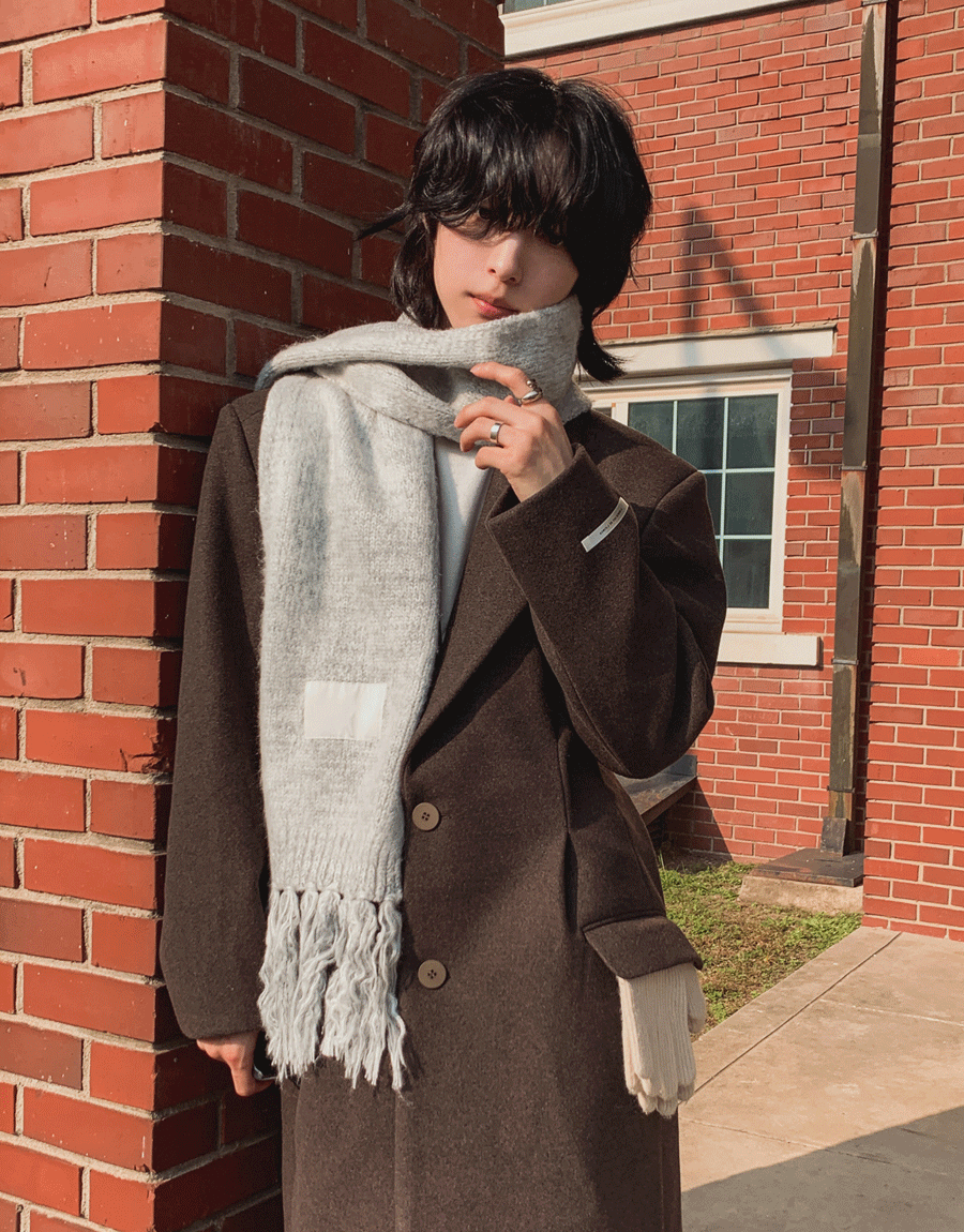 細縫褶羊毛超長大衣