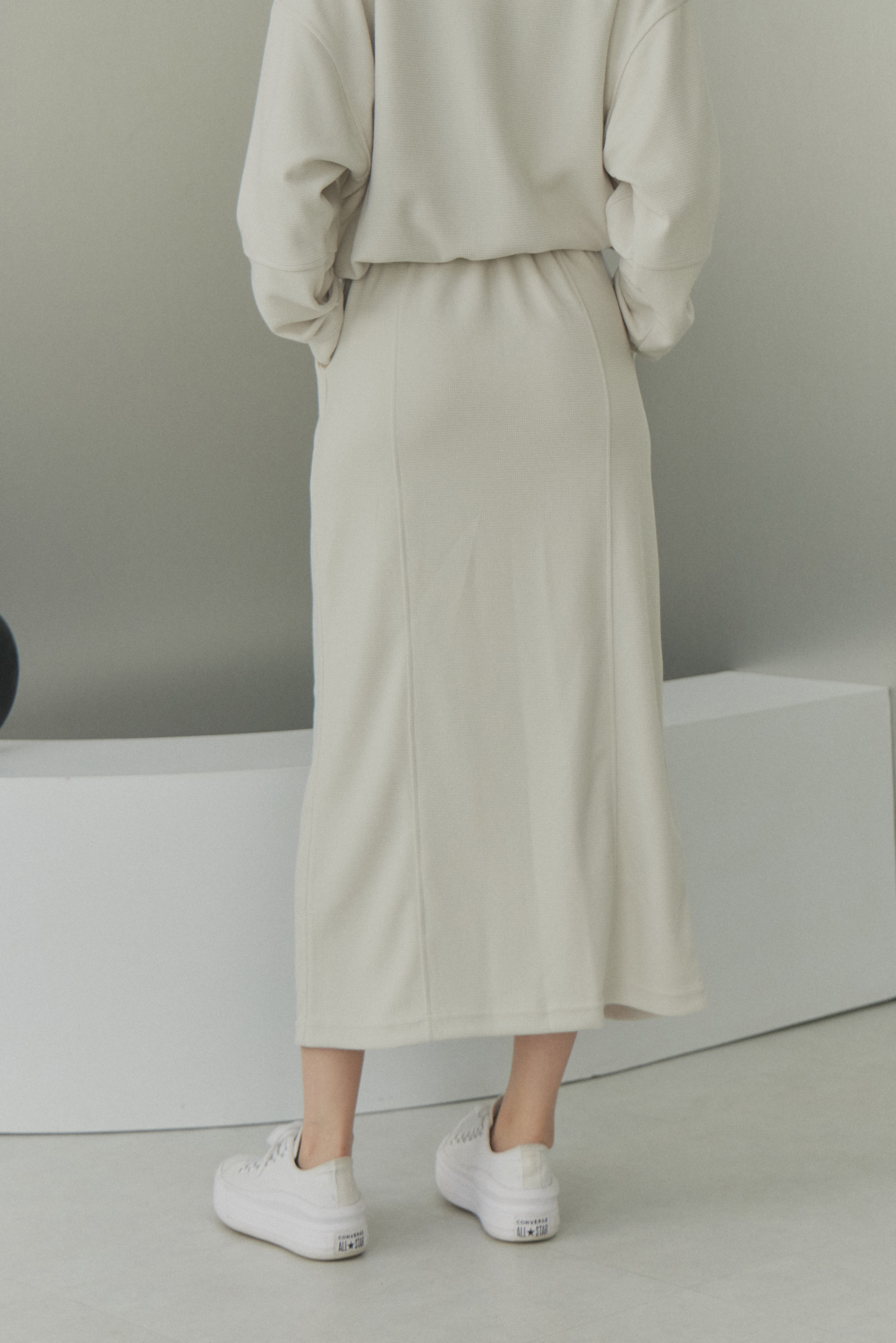華夫格前開岔直筒長裙- 奶白