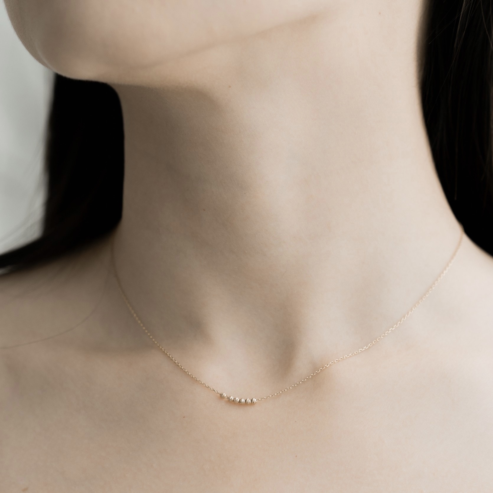 微笑cutting ball鎖骨鏈