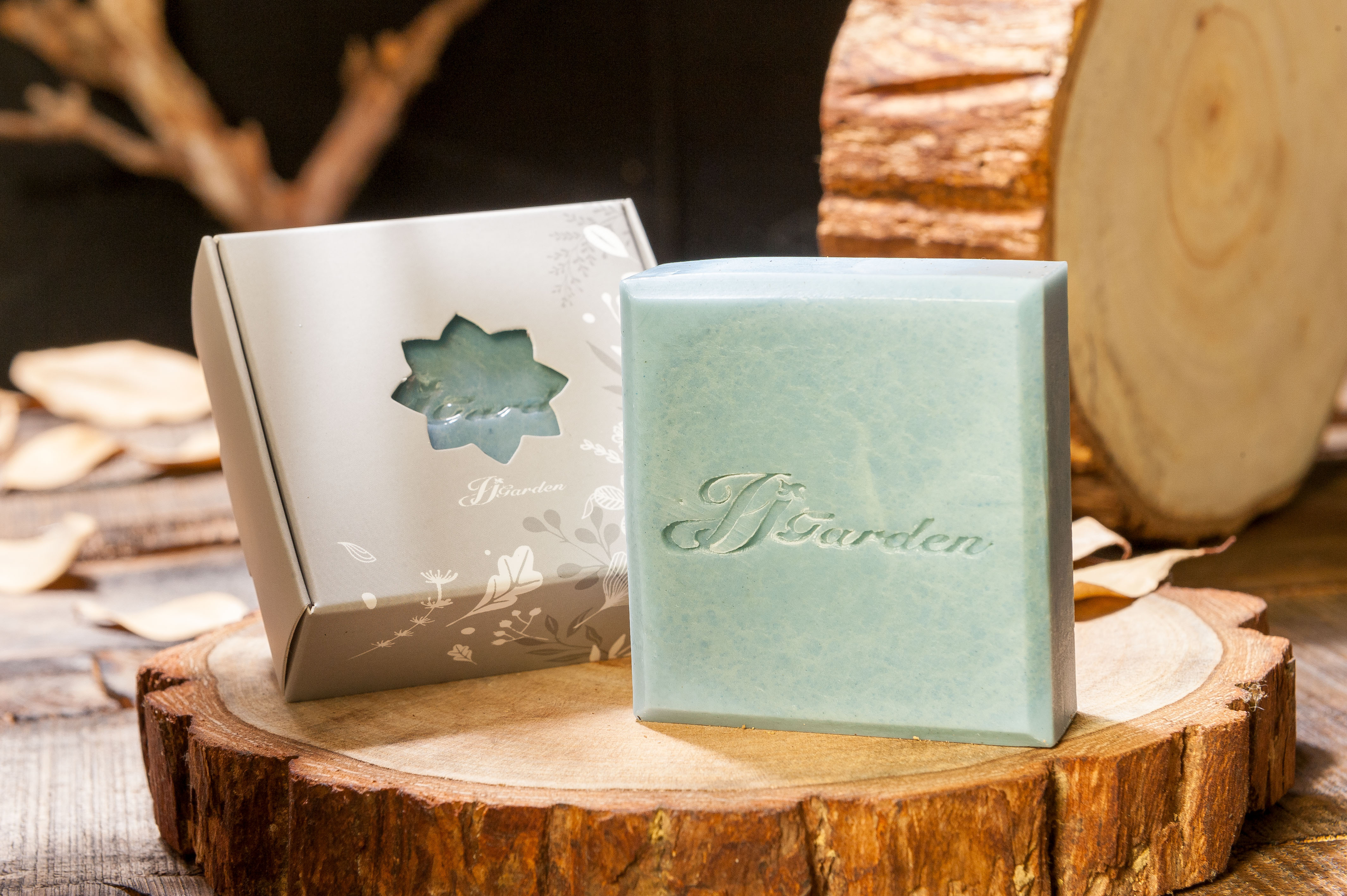 No.8 飛翔尤加利 Soaring Eucalyptus