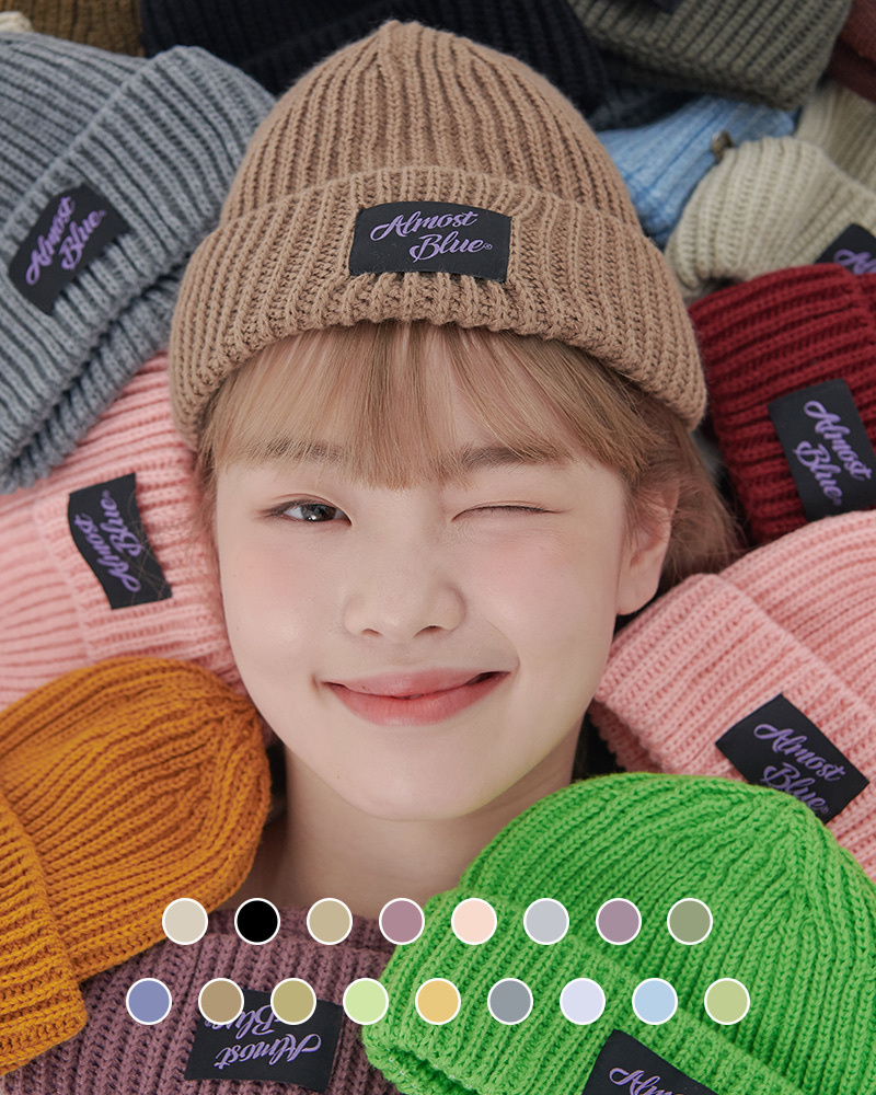 Almost Blue - SHORT BEANIE (17colors)