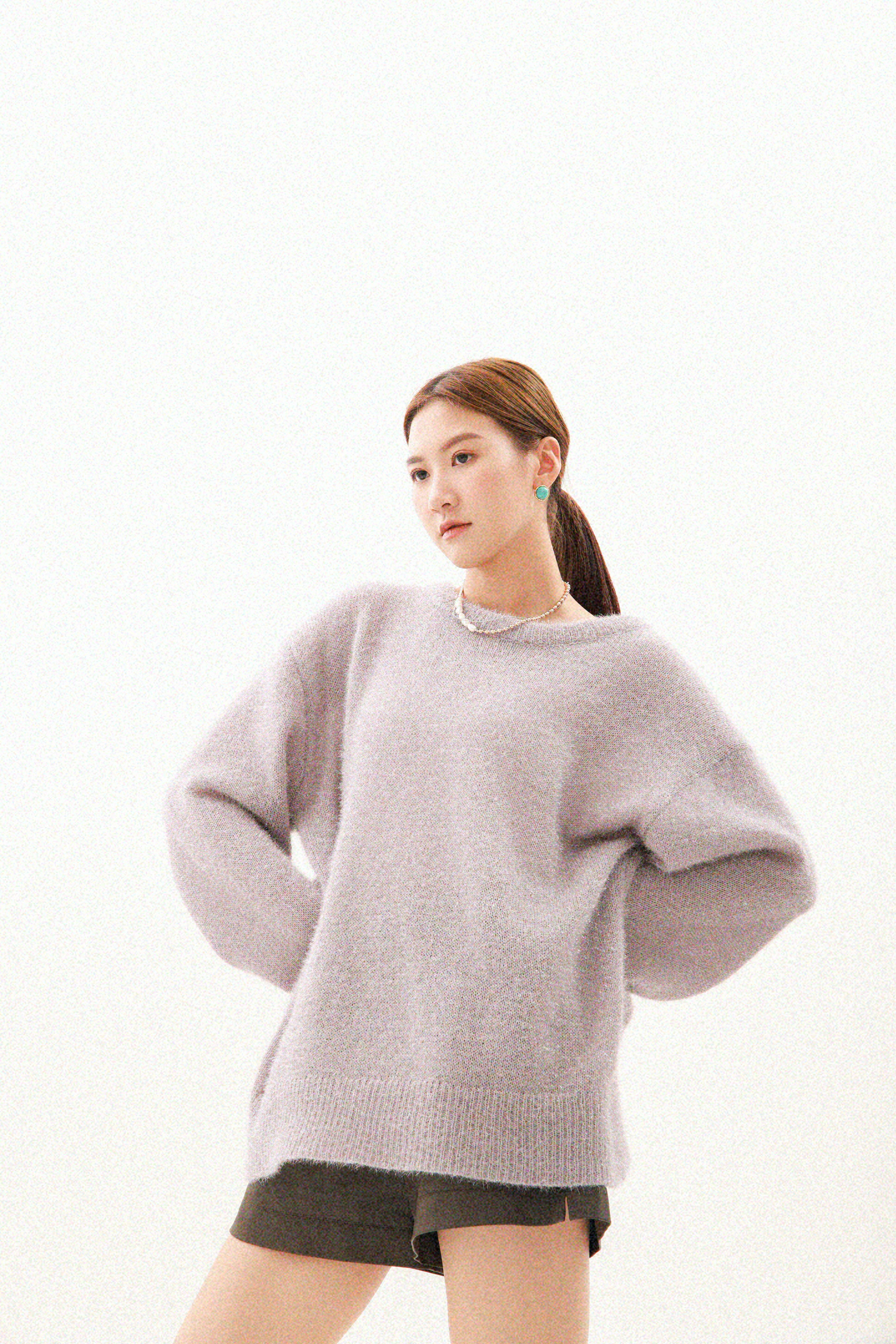 銀閃毛毛冷衫（現貨款式）