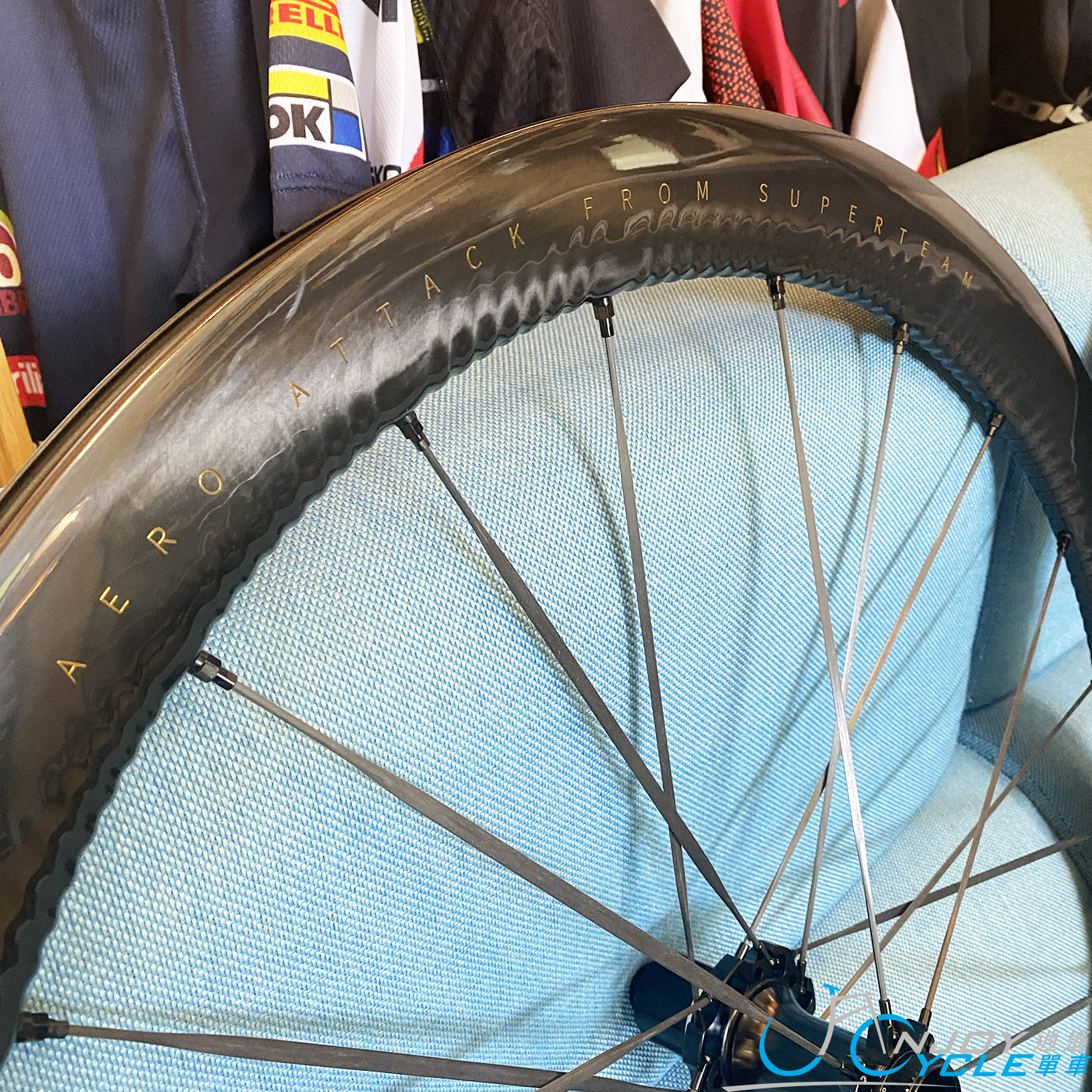 SuperTeam Turbul EVO 50 Ceramic Carbon Spoke Road Wheelset Tubeless Ready Disc